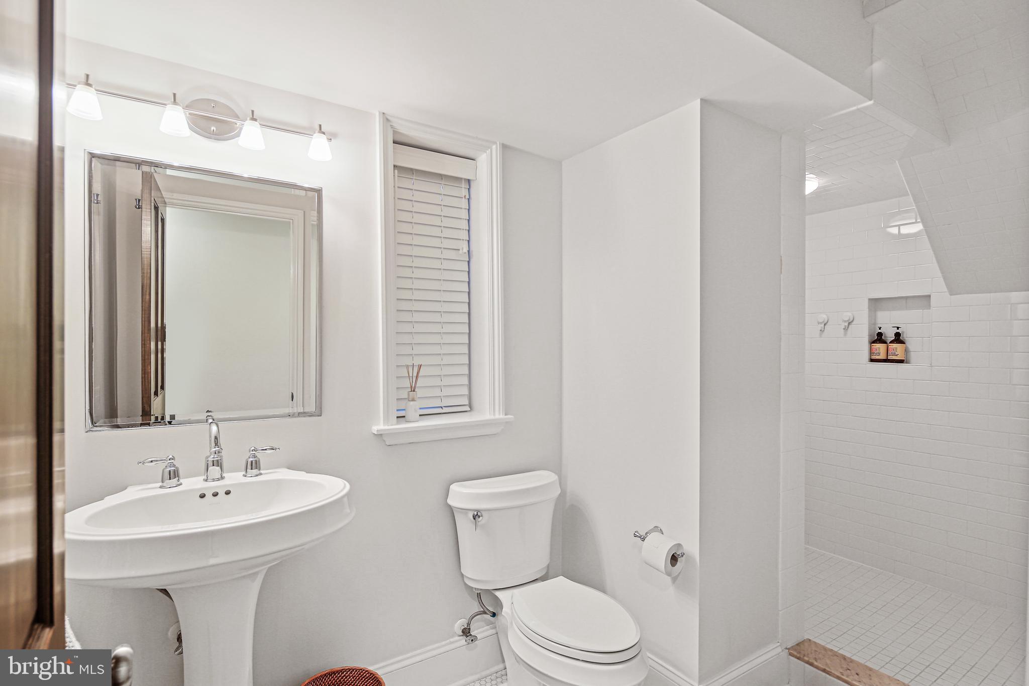 BUTCHERS HILL - Residential