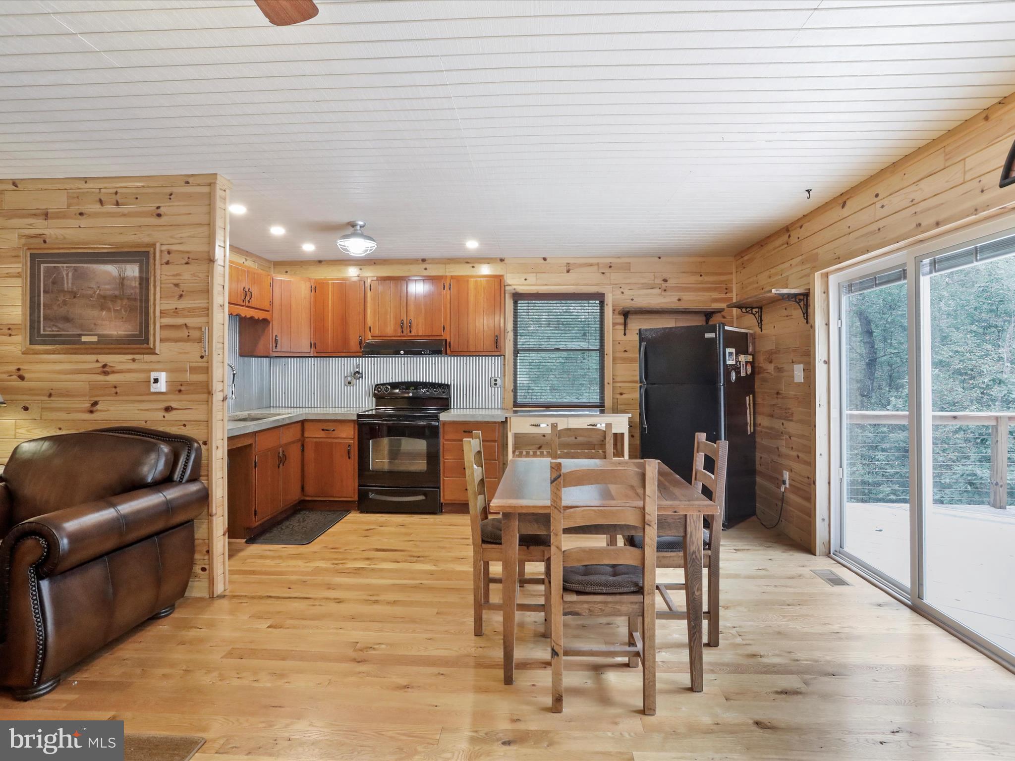 SEELY PINE ACRES - Residential