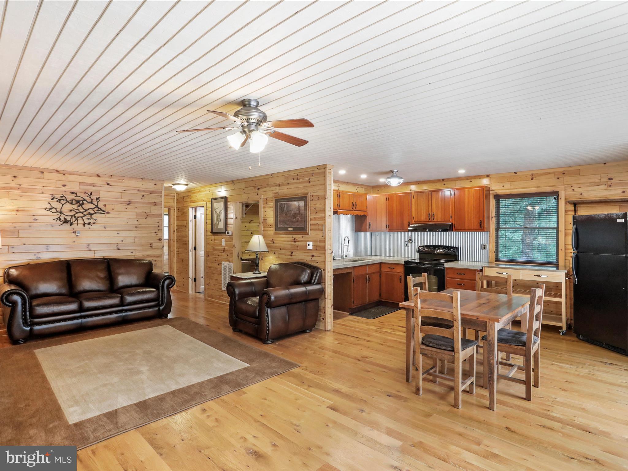 SEELY PINE ACRES - Residential