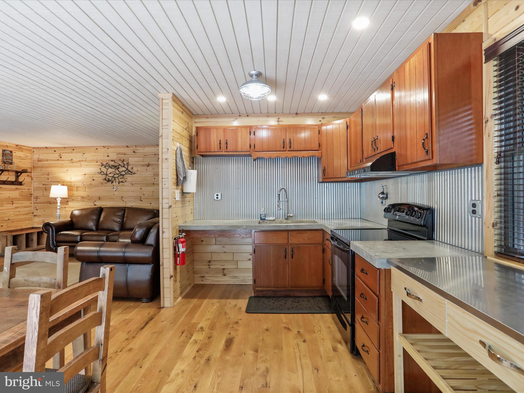 SEELY PINE ACRES - Residential