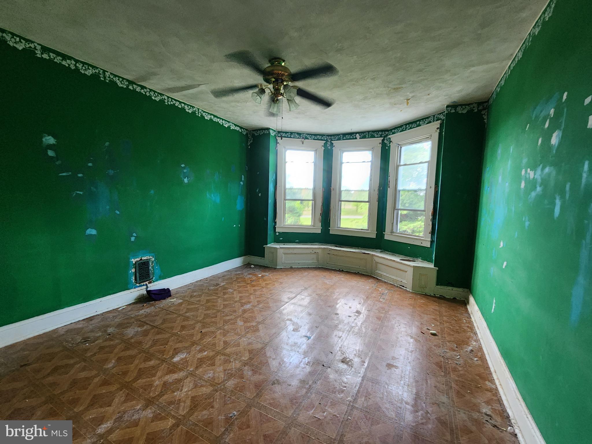 BELAIR-EDISON - Residential