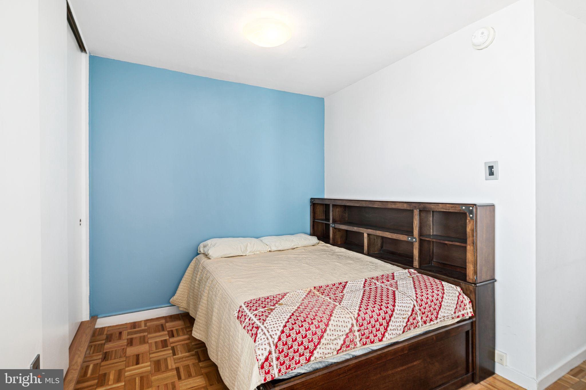 WASHINGTON SQ - Residential Lease