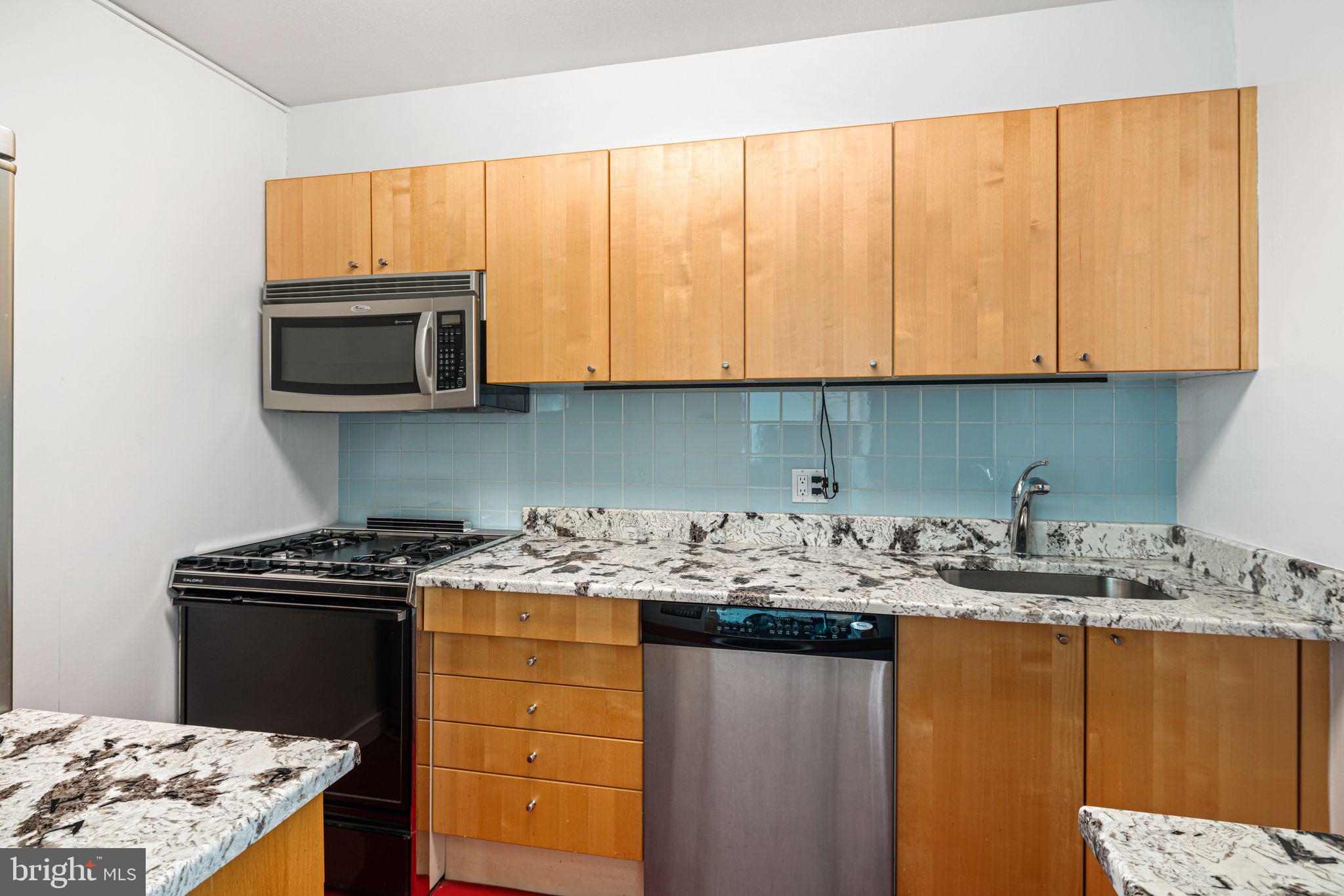 WASHINGTON SQ - Residential Lease