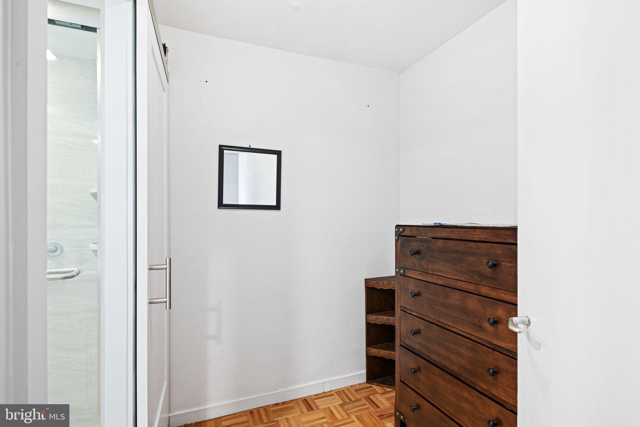 WASHINGTON SQ - Residential Lease