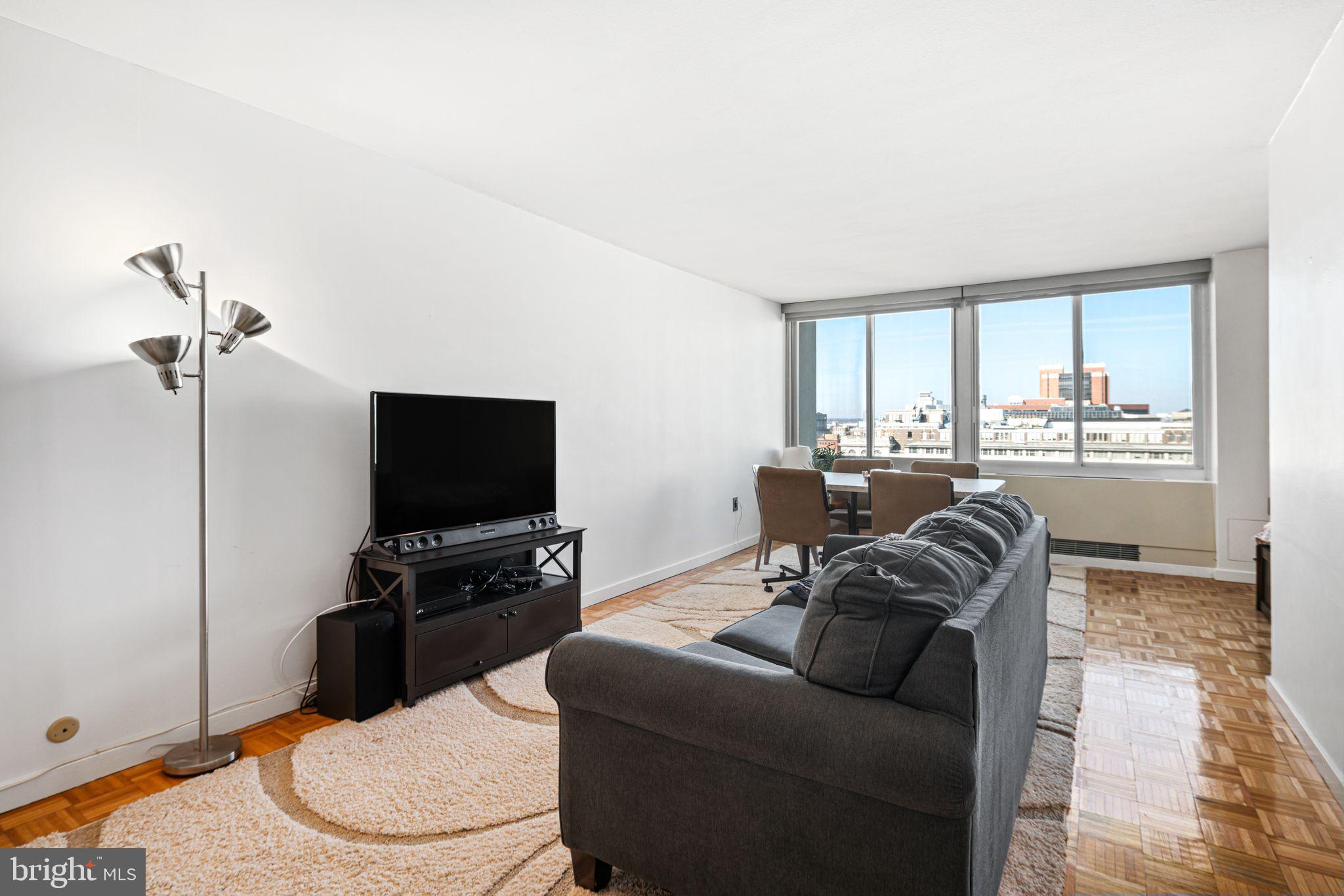 WASHINGTON SQ - Residential Lease