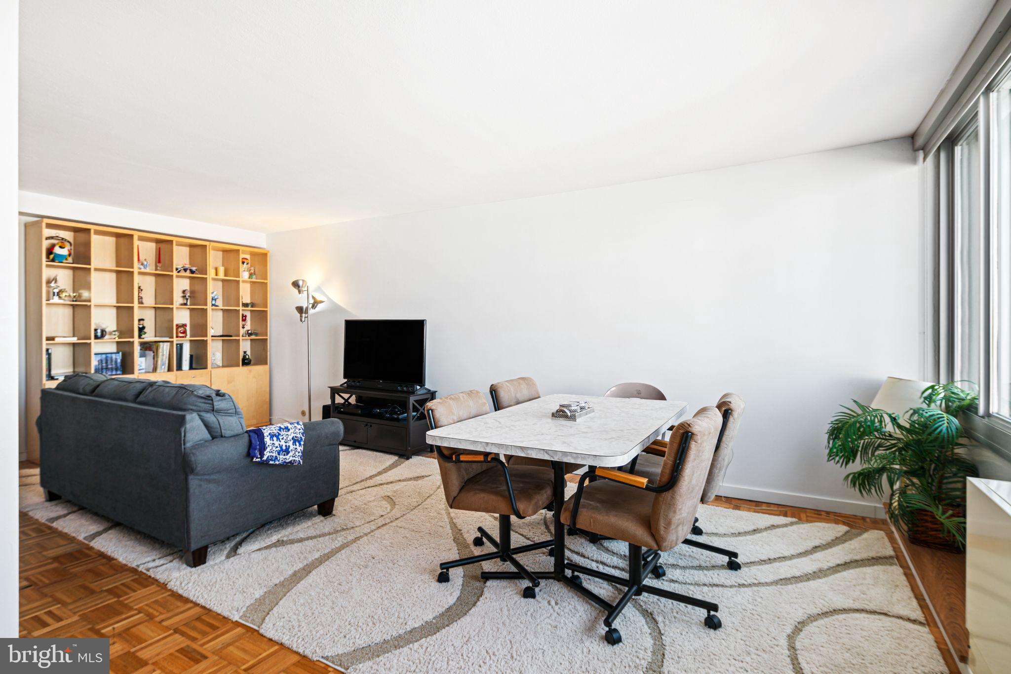 WASHINGTON SQ - Residential Lease