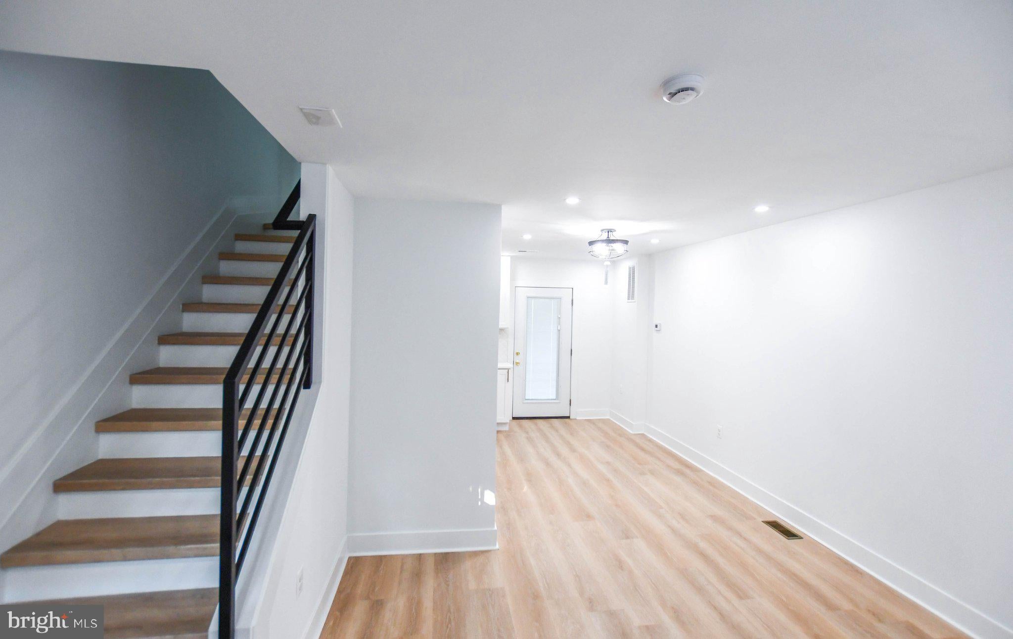 226 34TH STREET NE