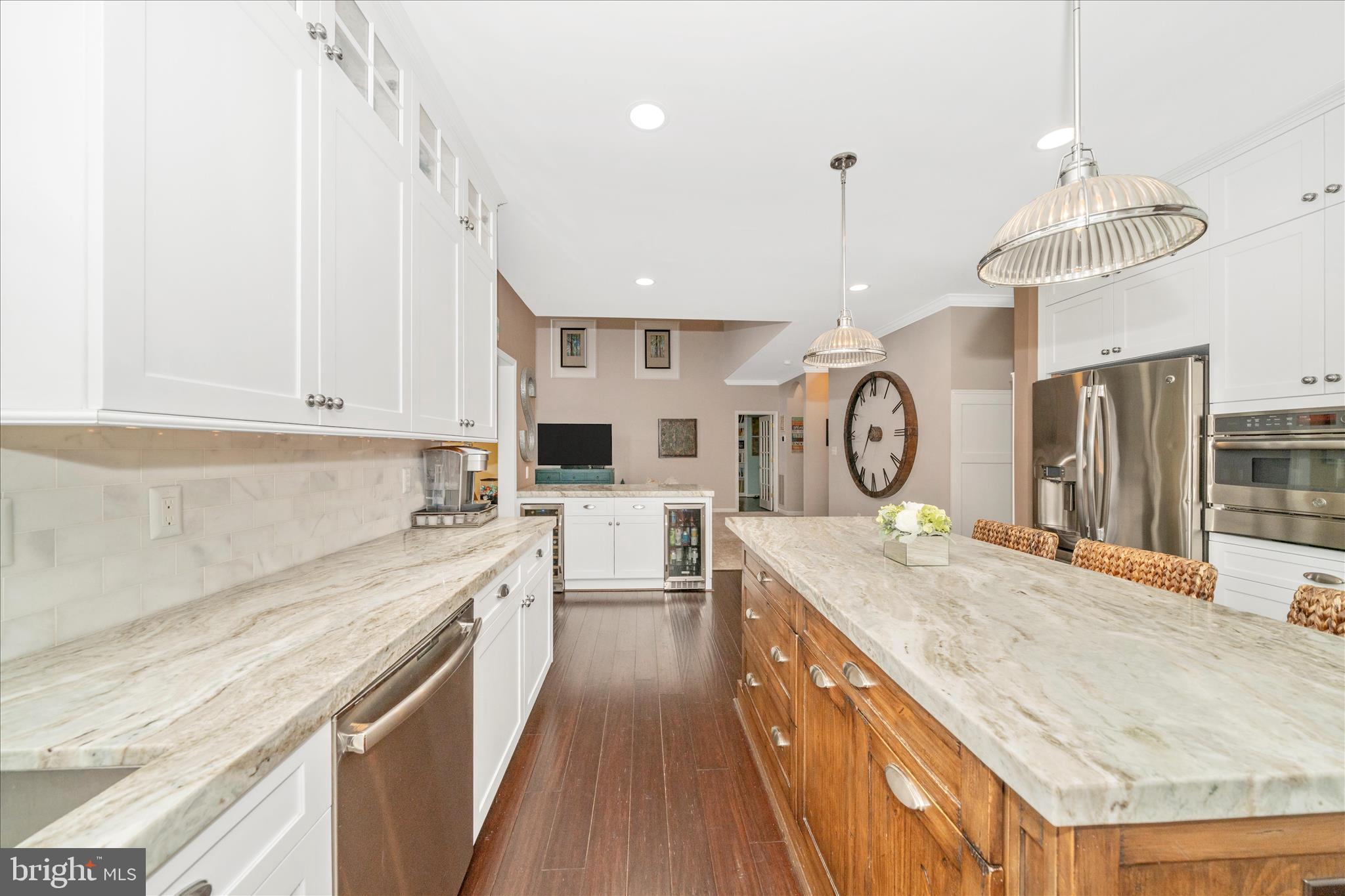 COUNTY VIEW - Residential