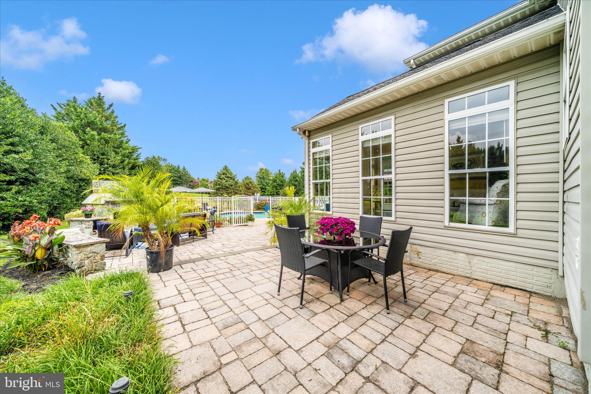 COUNTY VIEW - Residential