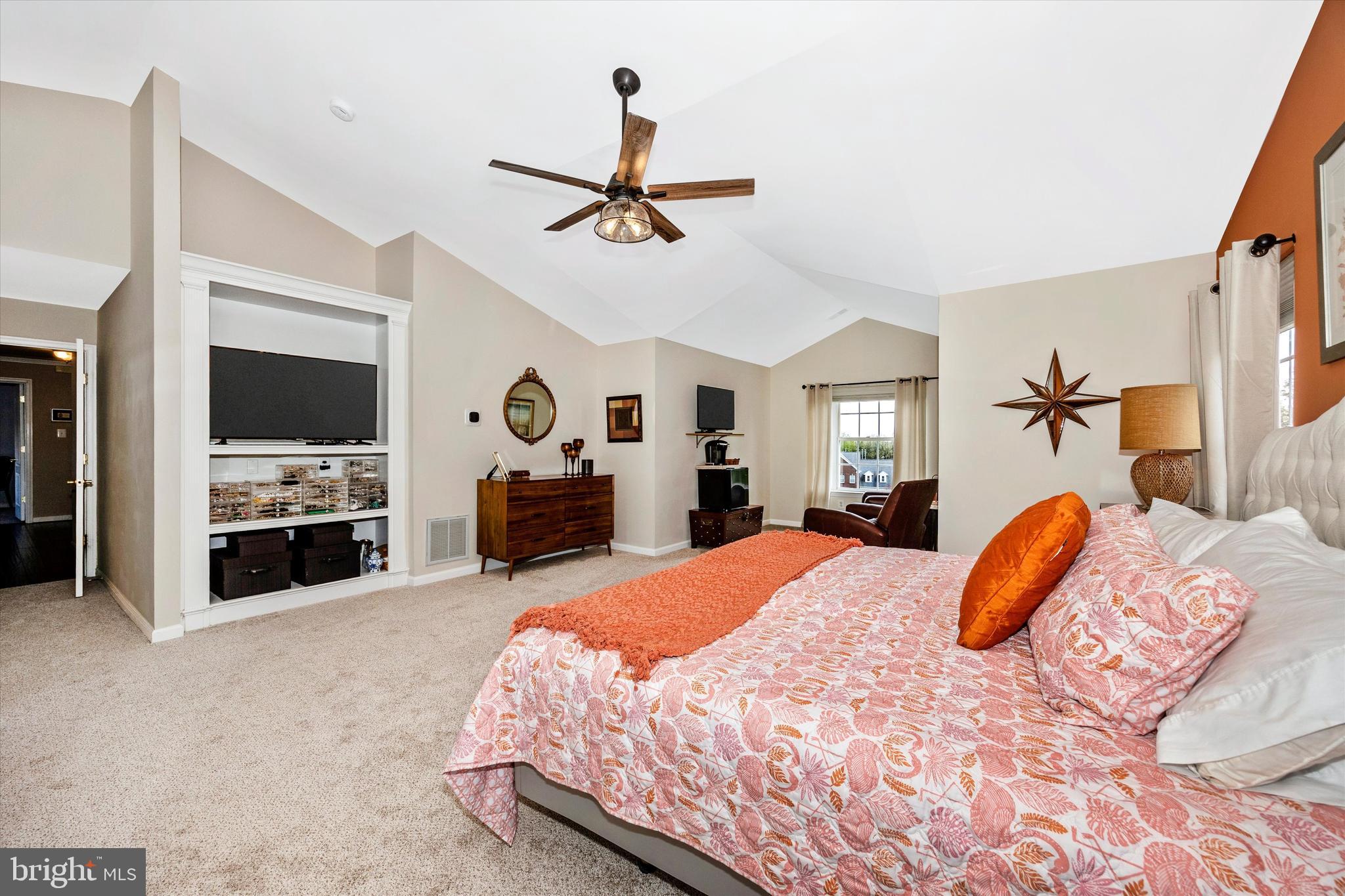 COUNTY VIEW - Residential