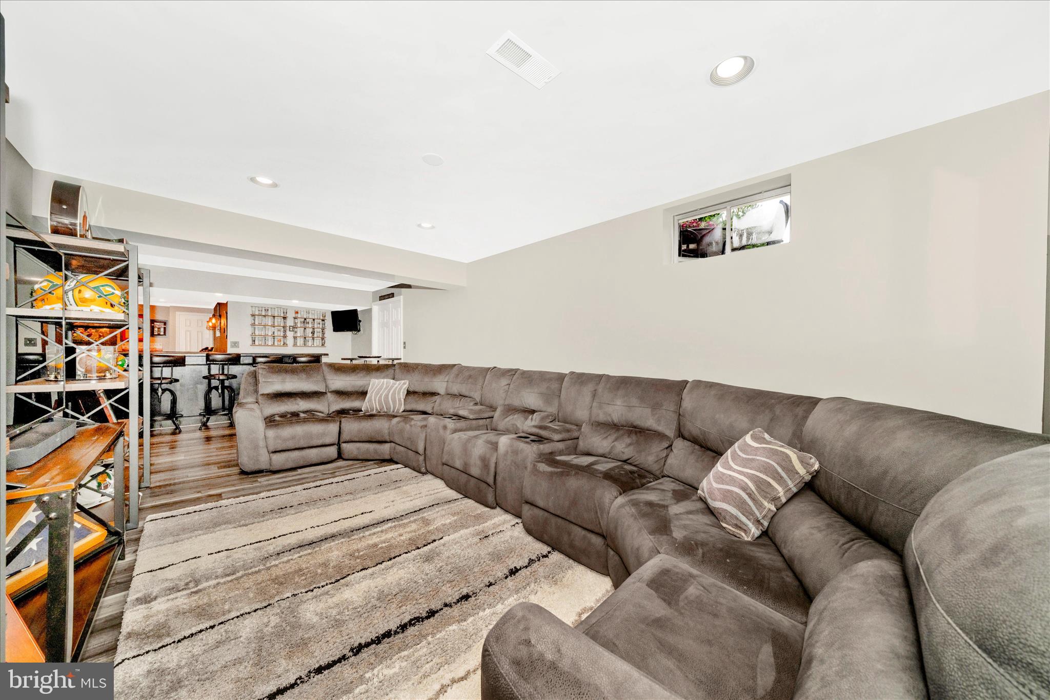 COUNTY VIEW - Residential