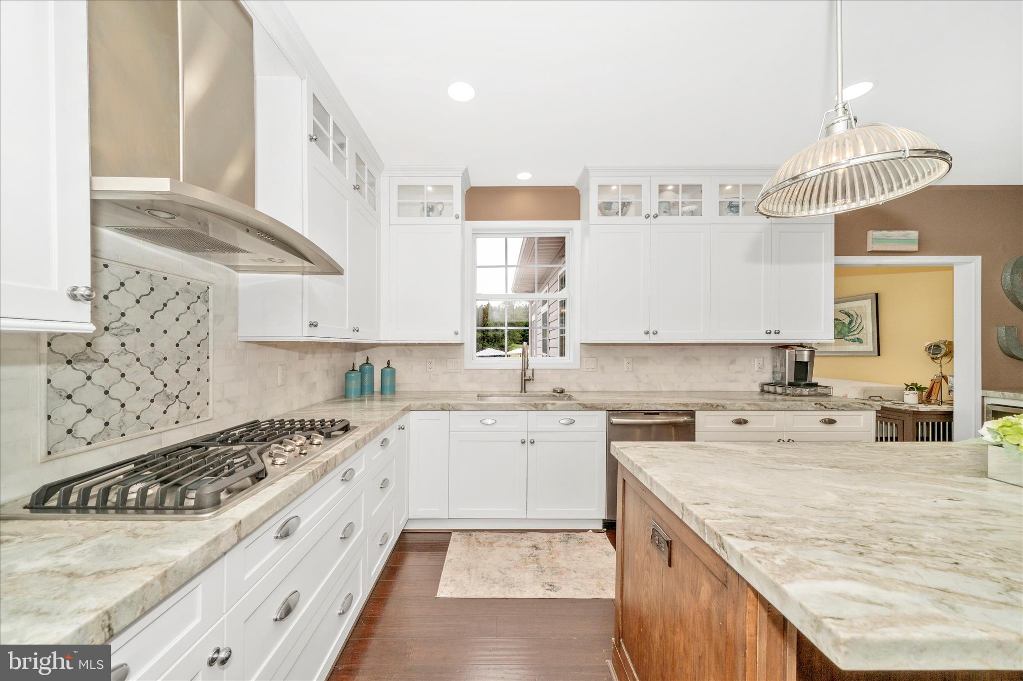 COUNTY VIEW - Residential