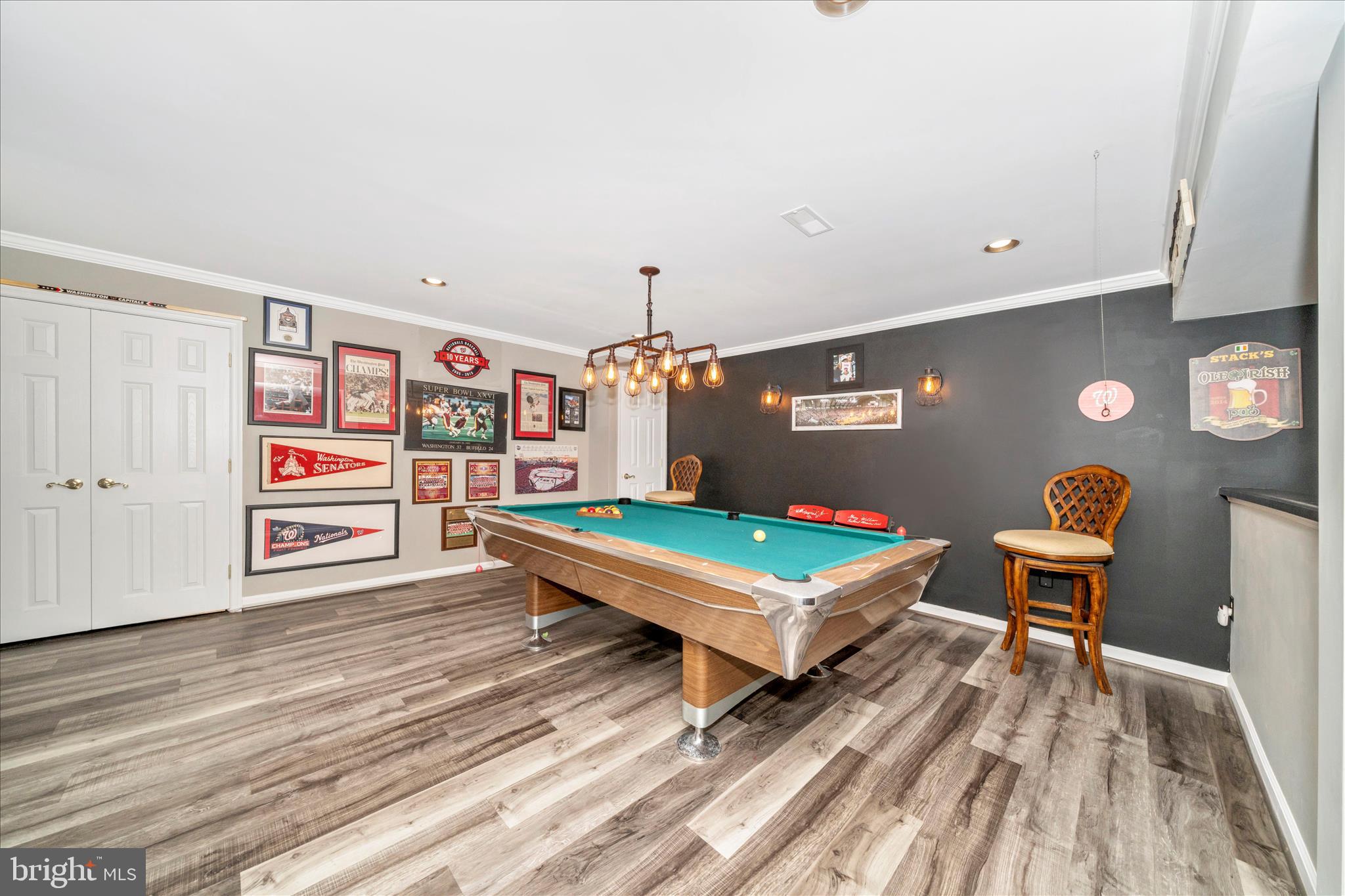 COUNTY VIEW - Residential