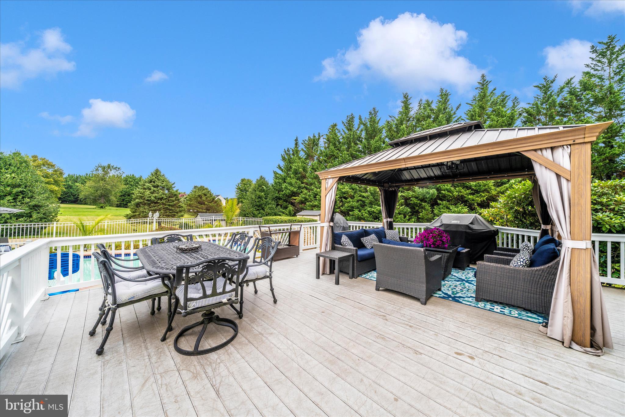 COUNTY VIEW - Residential