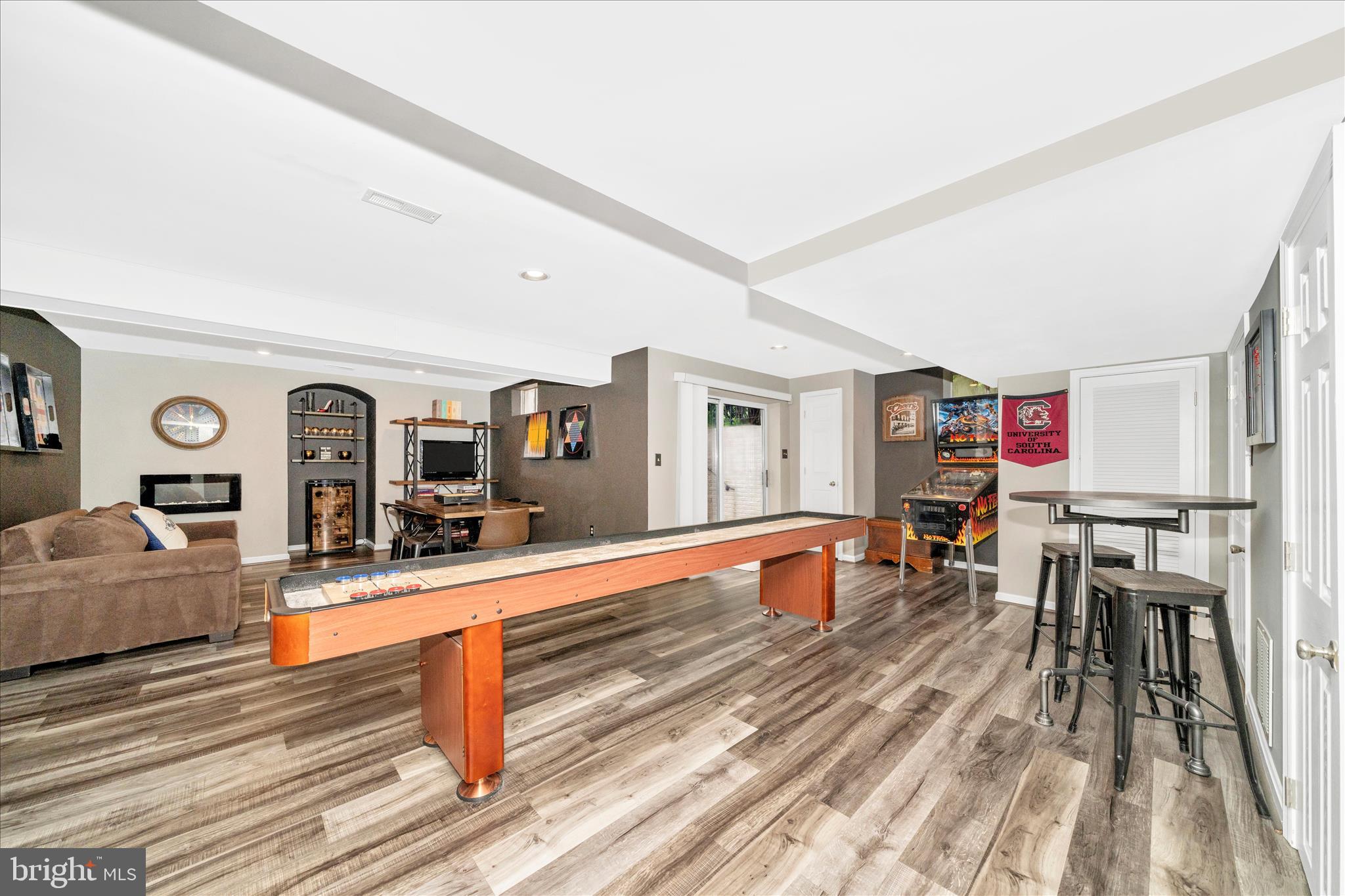 COUNTY VIEW - Residential