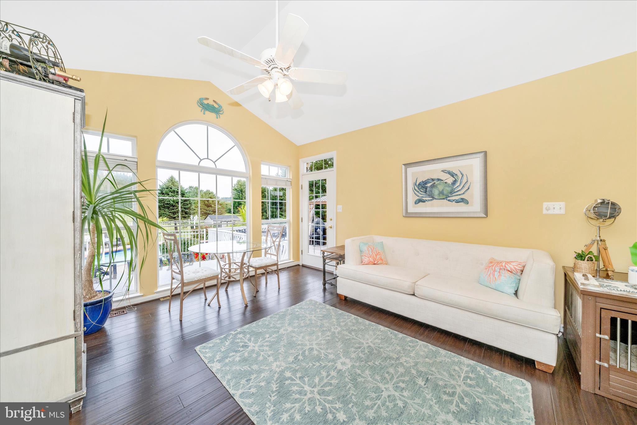 COUNTY VIEW - Residential