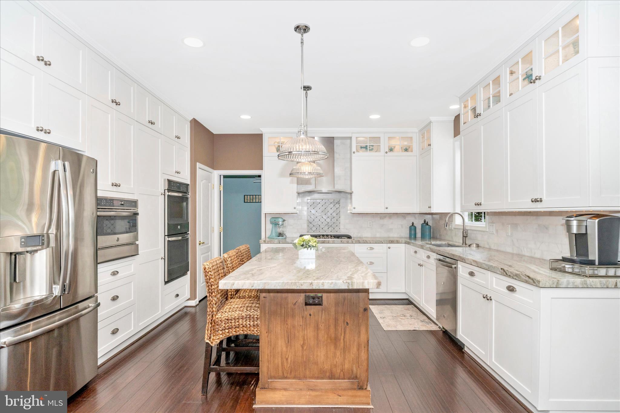 COUNTY VIEW - Residential