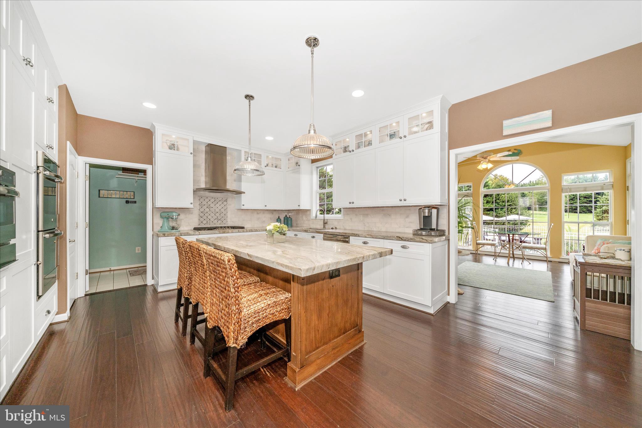 COUNTY VIEW - Residential