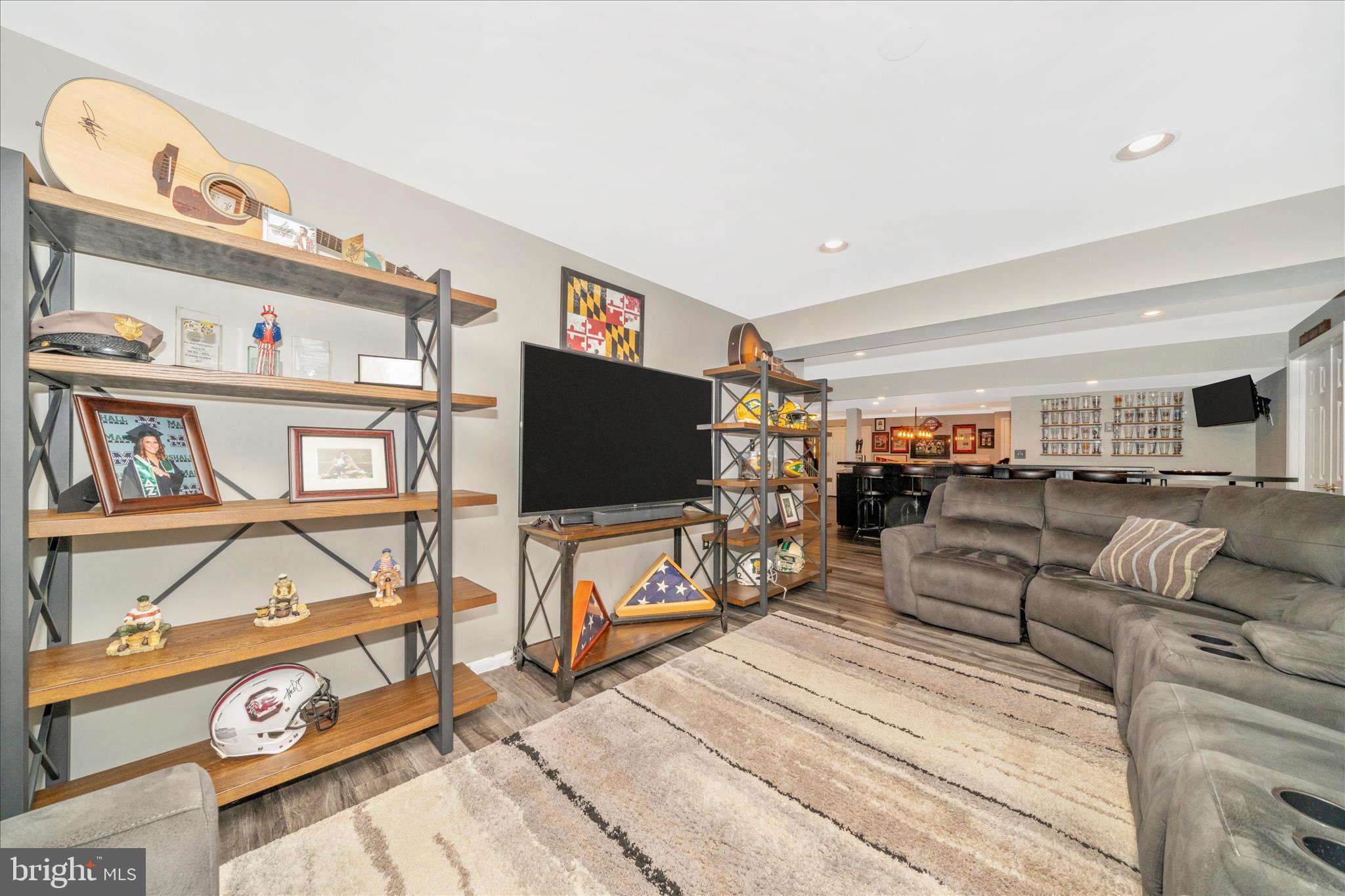 COUNTY VIEW - Residential