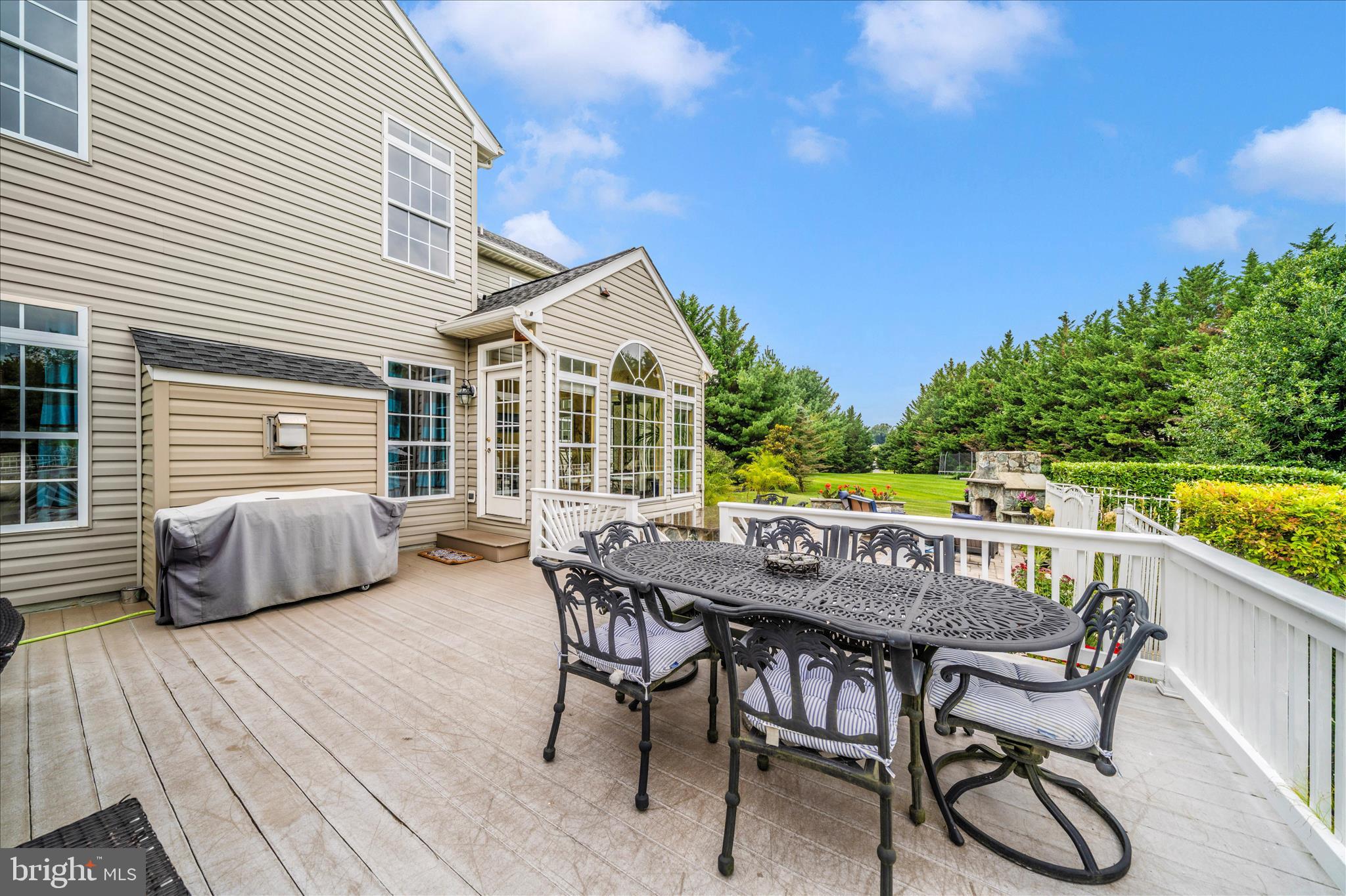 COUNTY VIEW - Residential