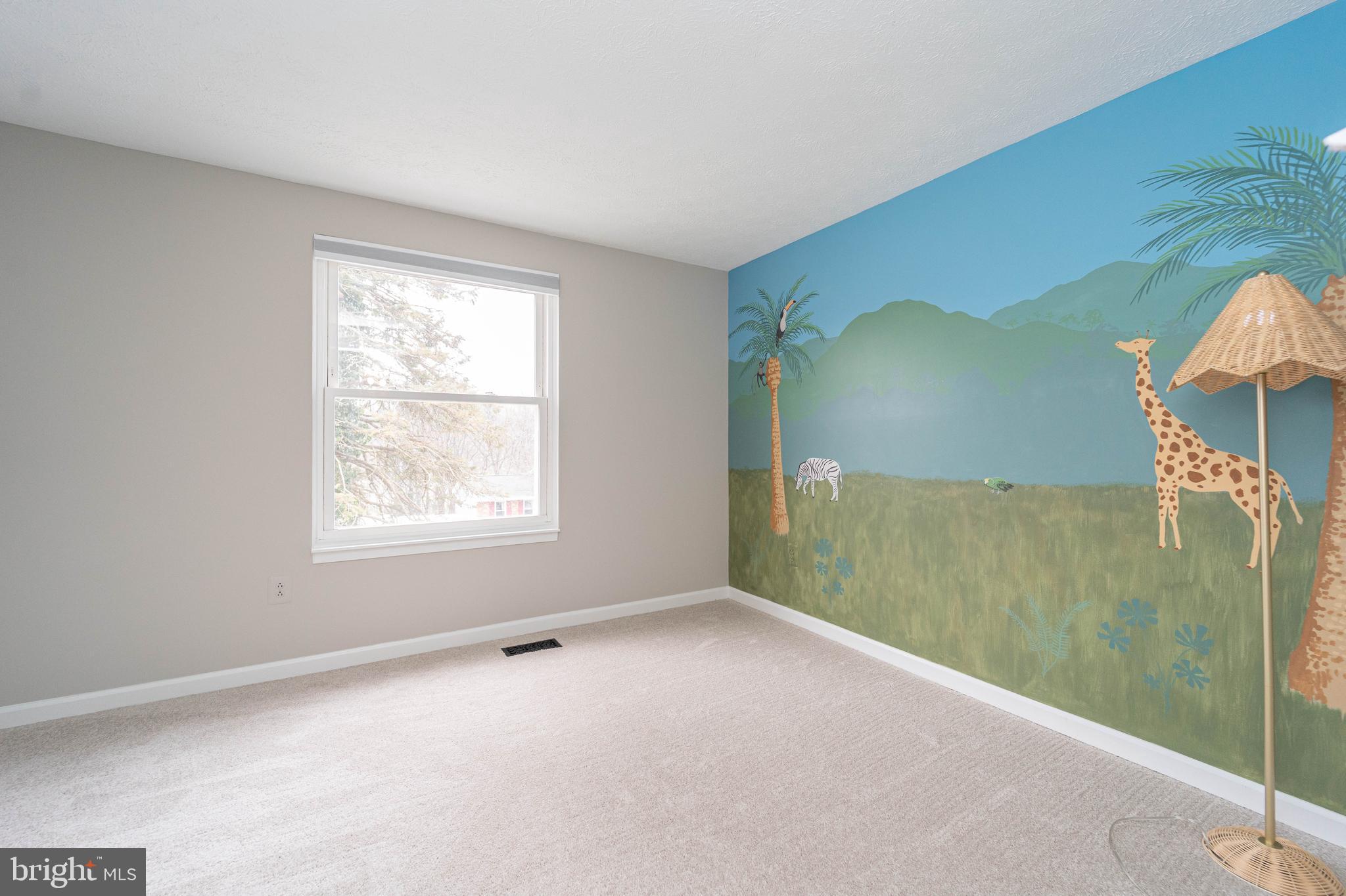 WOODBRIDGE VALLEY - Residential