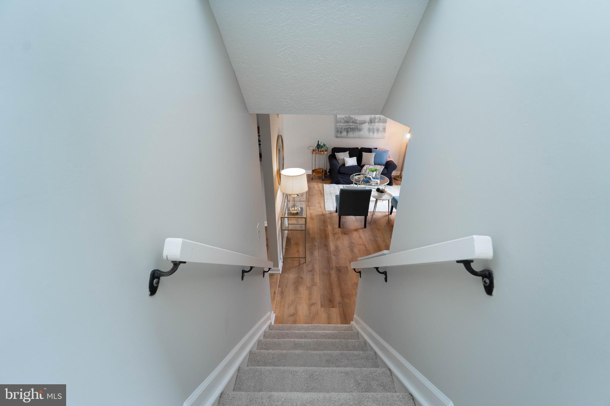 WOODBRIDGE VALLEY - Residential