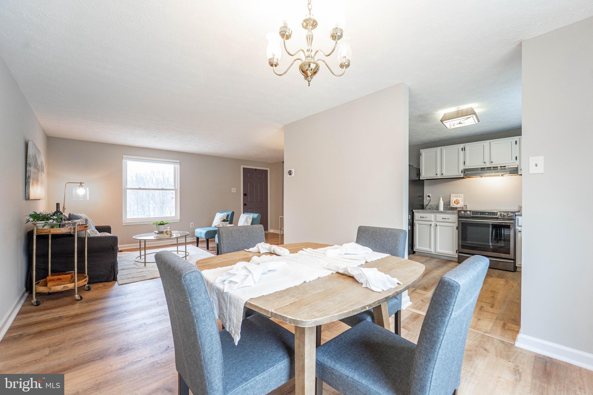 WOODBRIDGE VALLEY - Residential