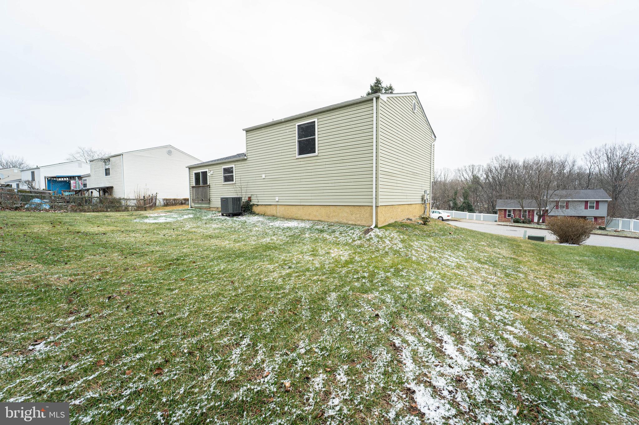 WOODBRIDGE VALLEY - Residential