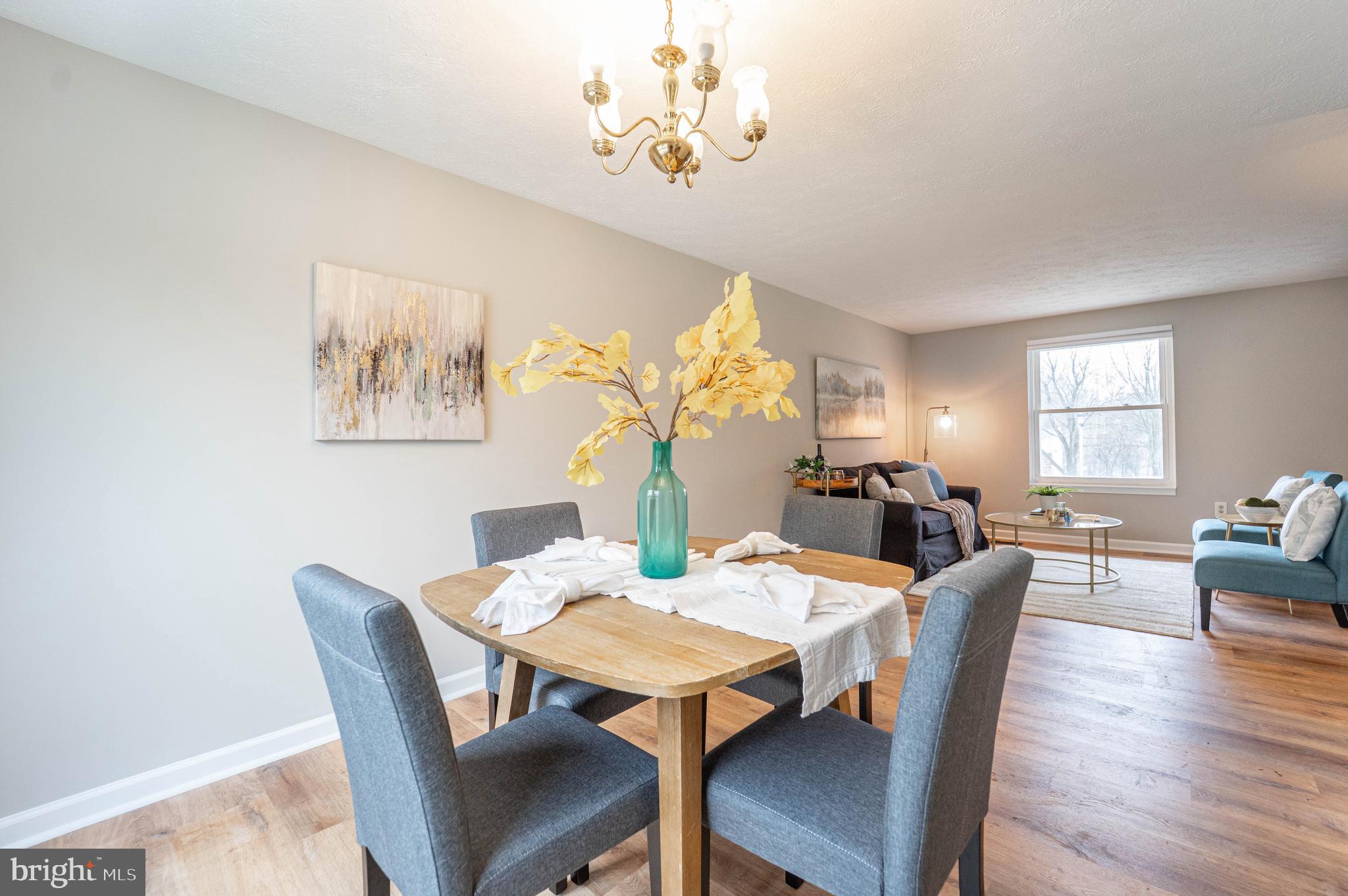 WOODBRIDGE VALLEY - Residential