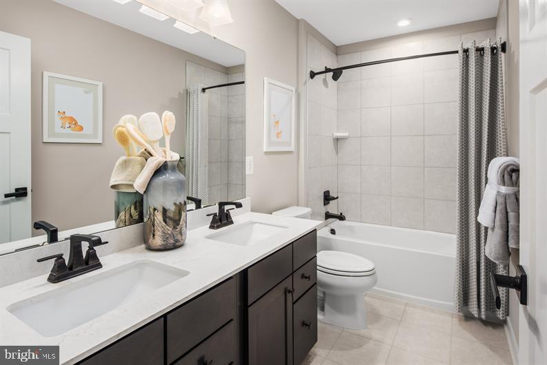 TANYARD SHORES - Residential