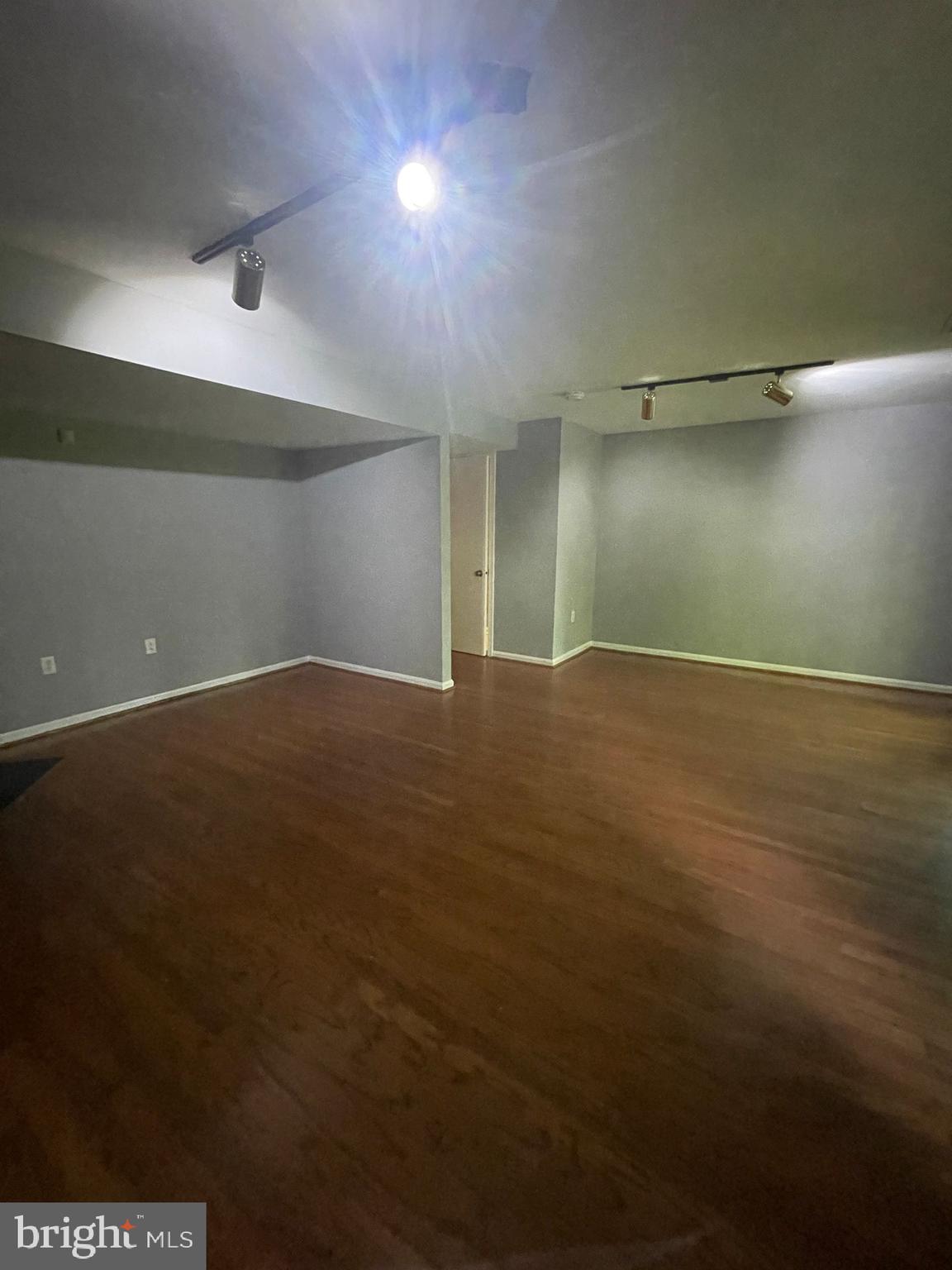 RESTON - Residential Lease