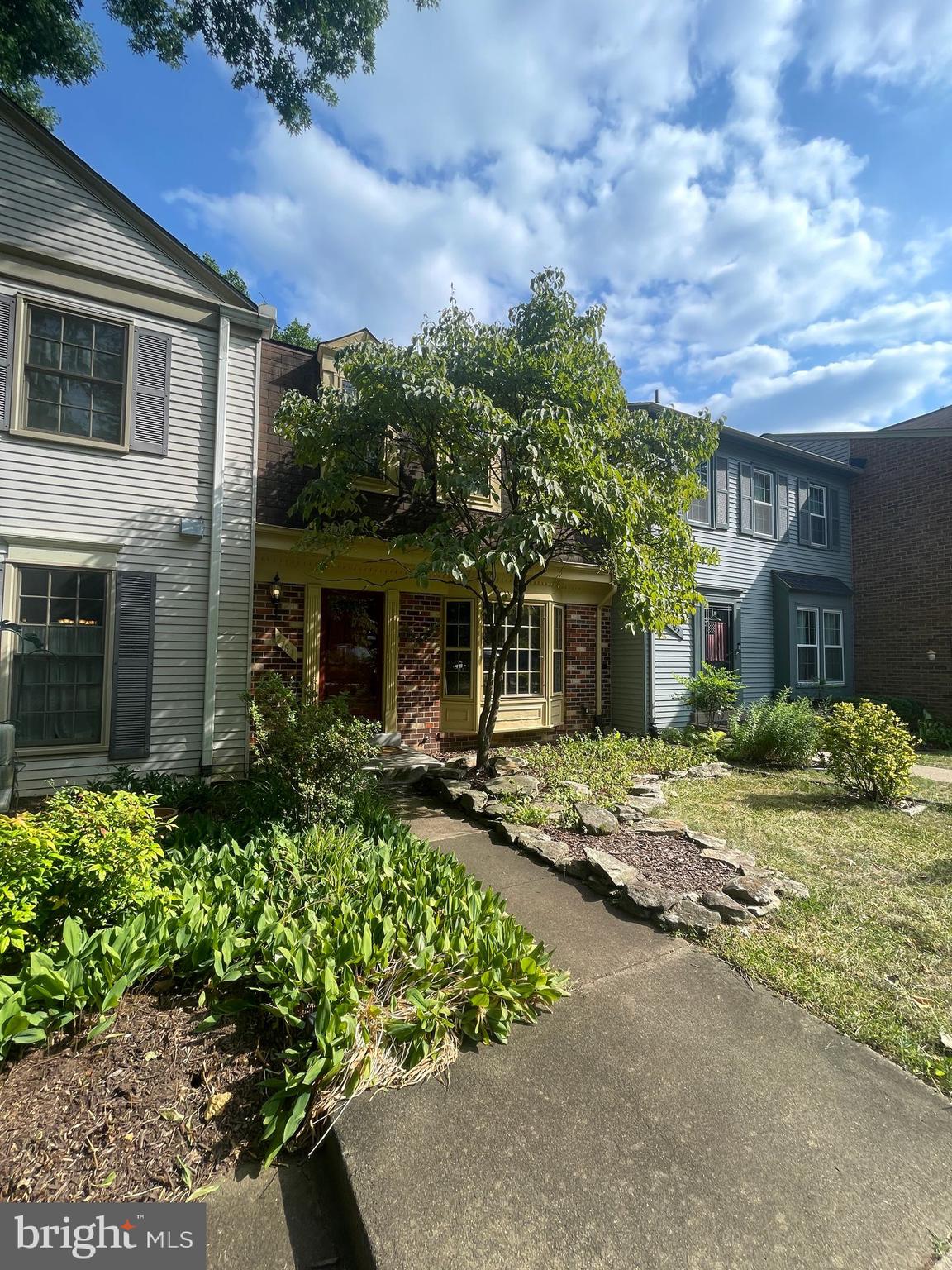 RESTON - Residential Lease