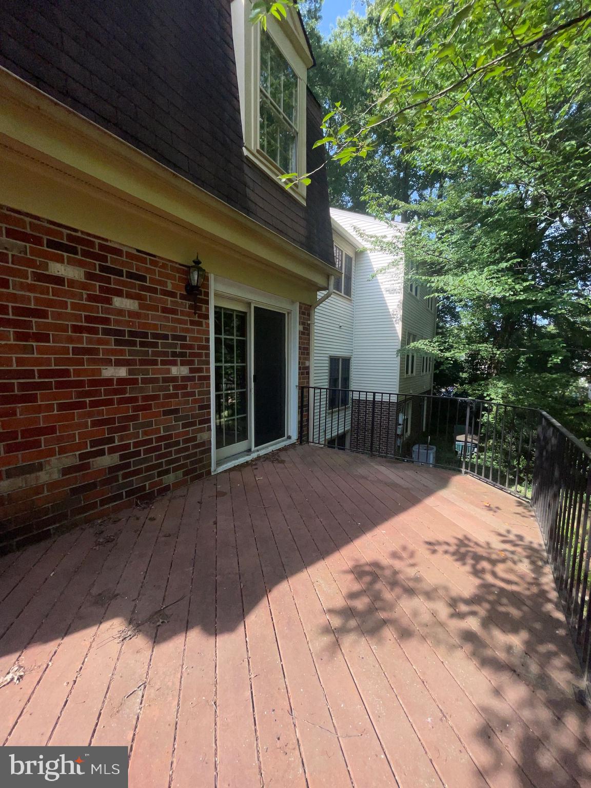 RESTON - Residential Lease