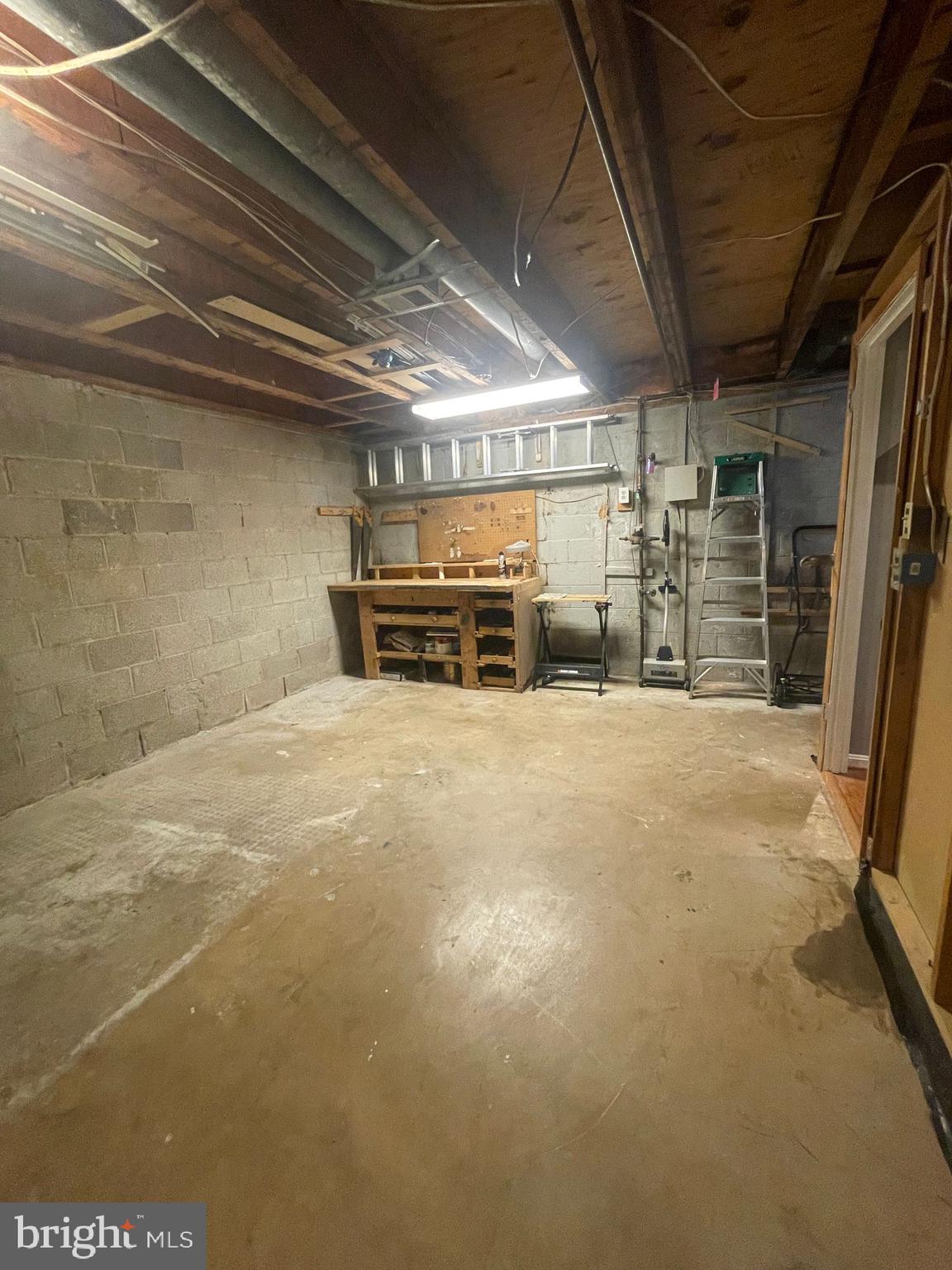 RESTON - Residential Lease