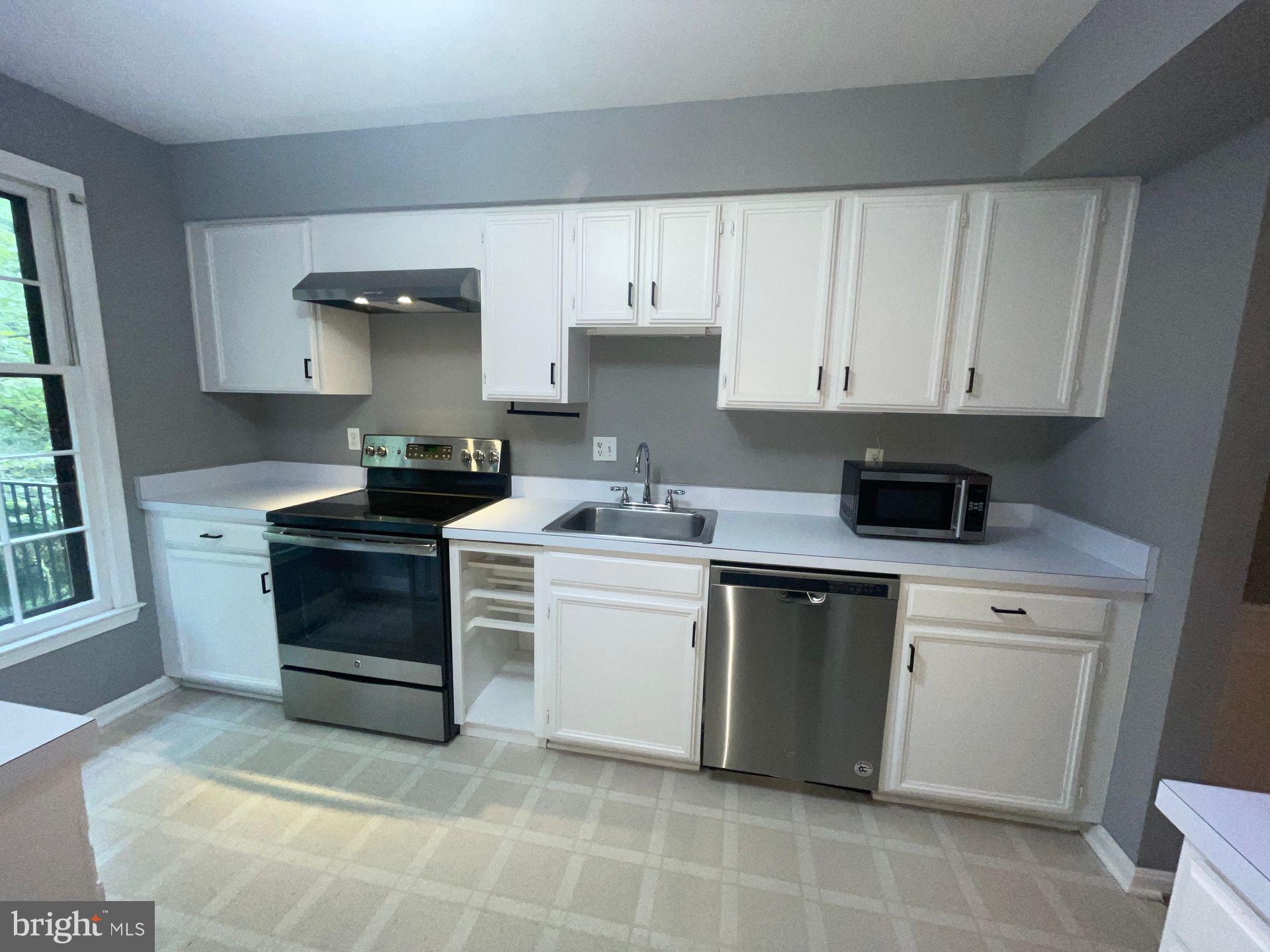 RESTON - Residential Lease