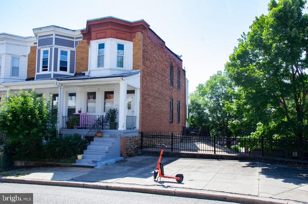 713 E 23RD STREET