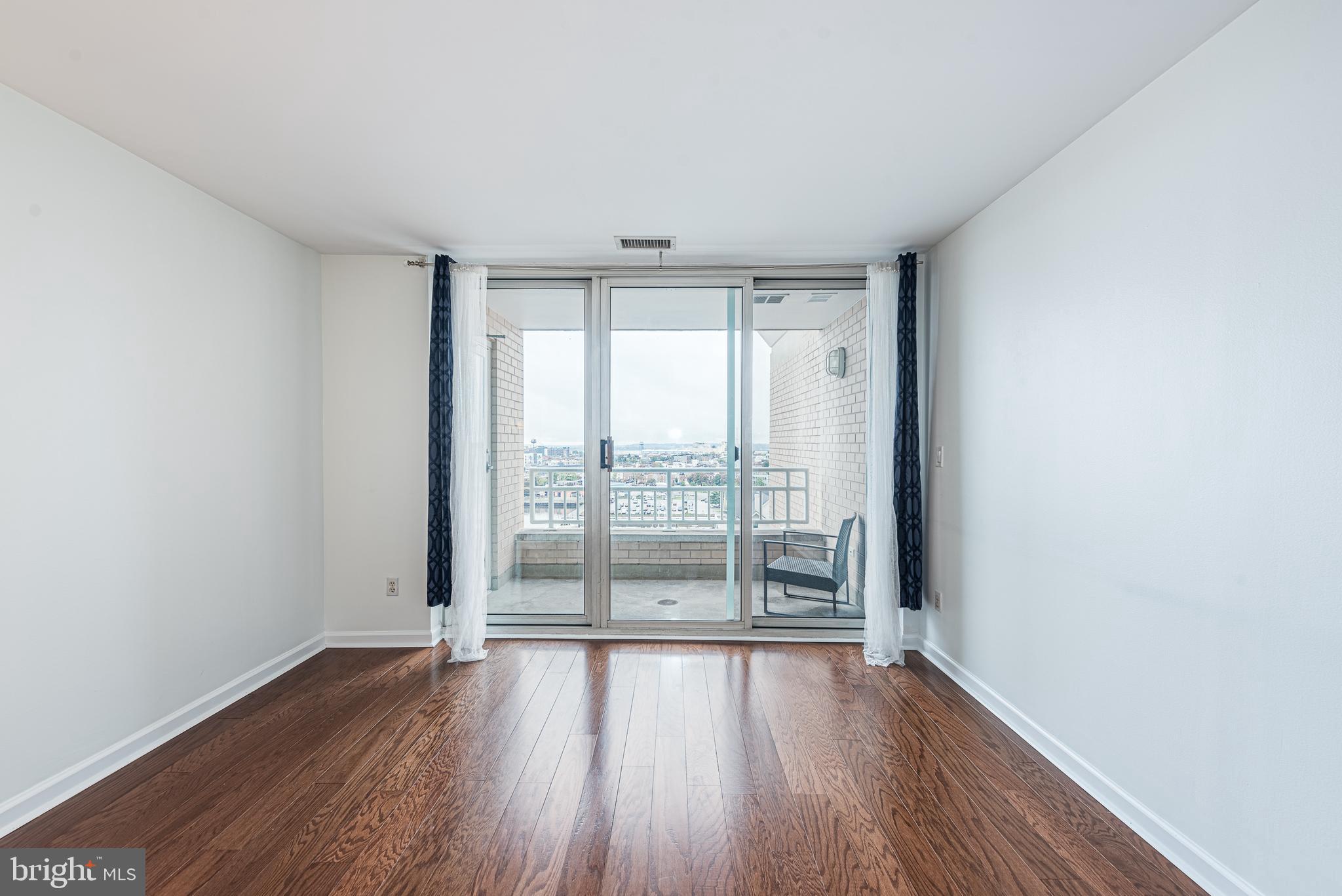 HARBORVIEW CONDOMINIUMS - Residential