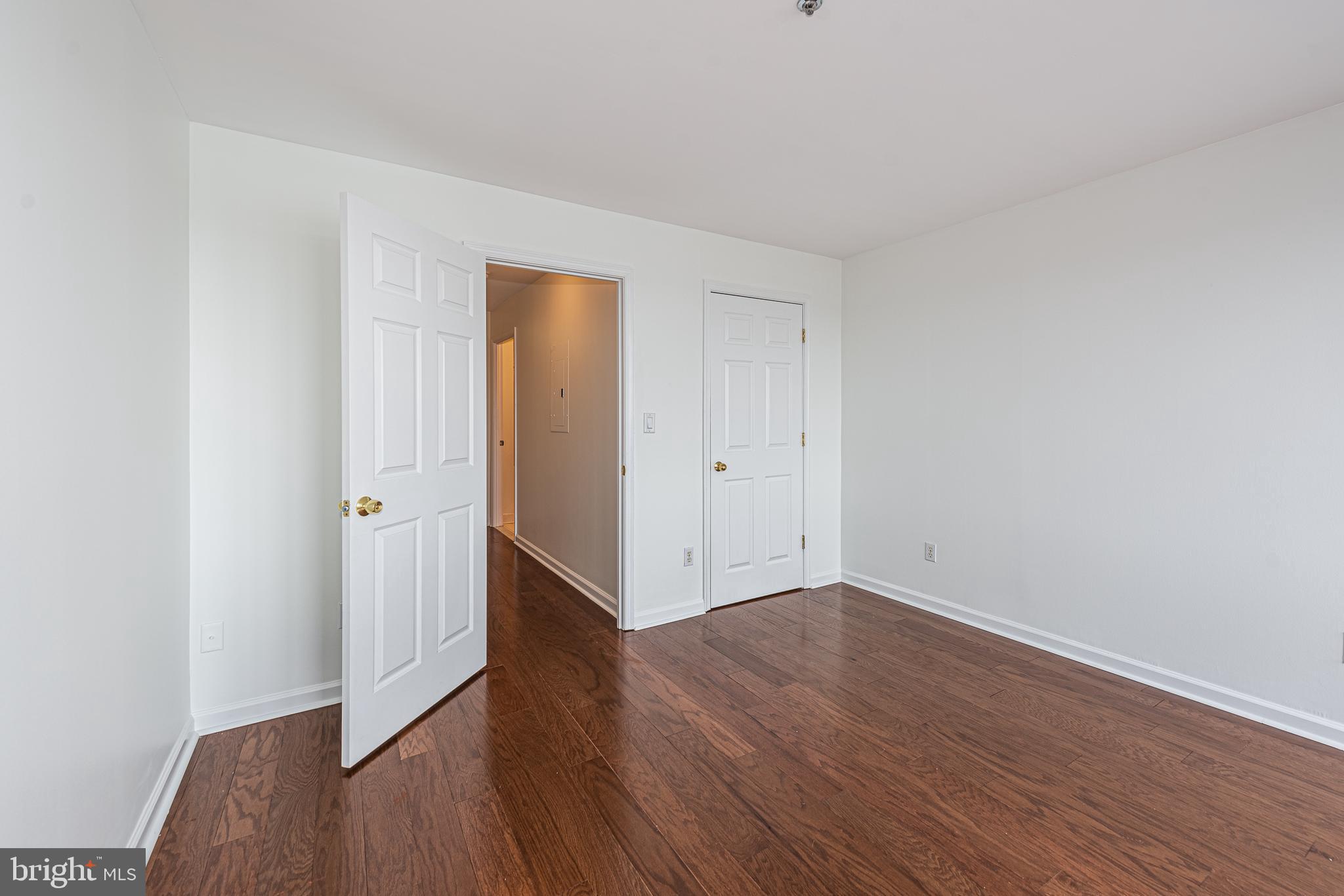 HARBORVIEW CONDOMINIUMS - Residential