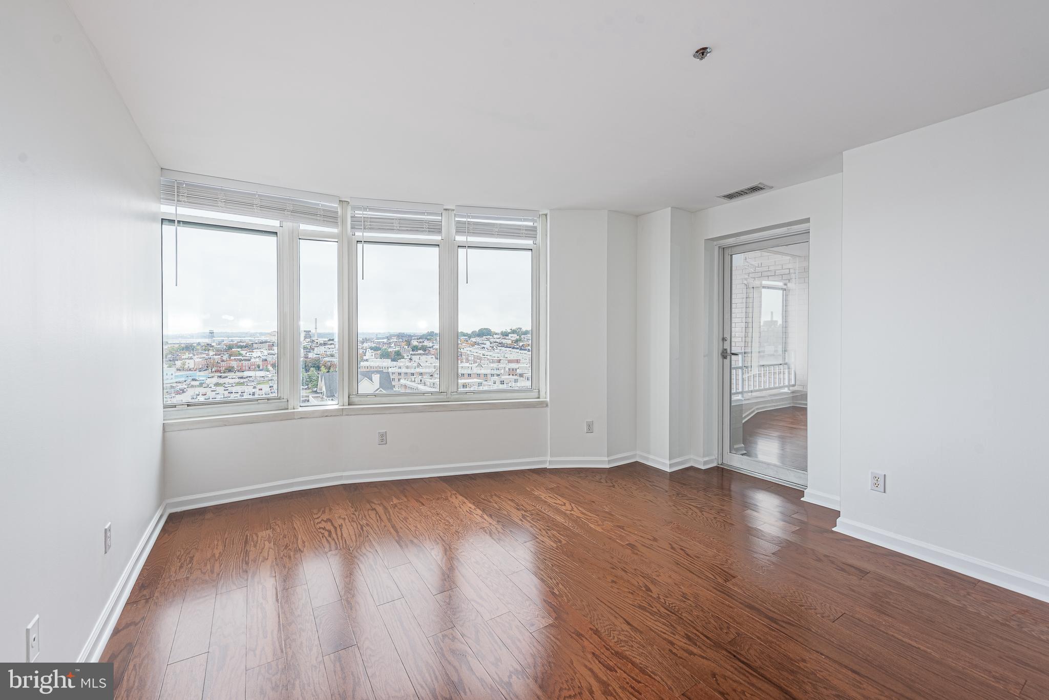 HARBORVIEW CONDOMINIUMS - Residential