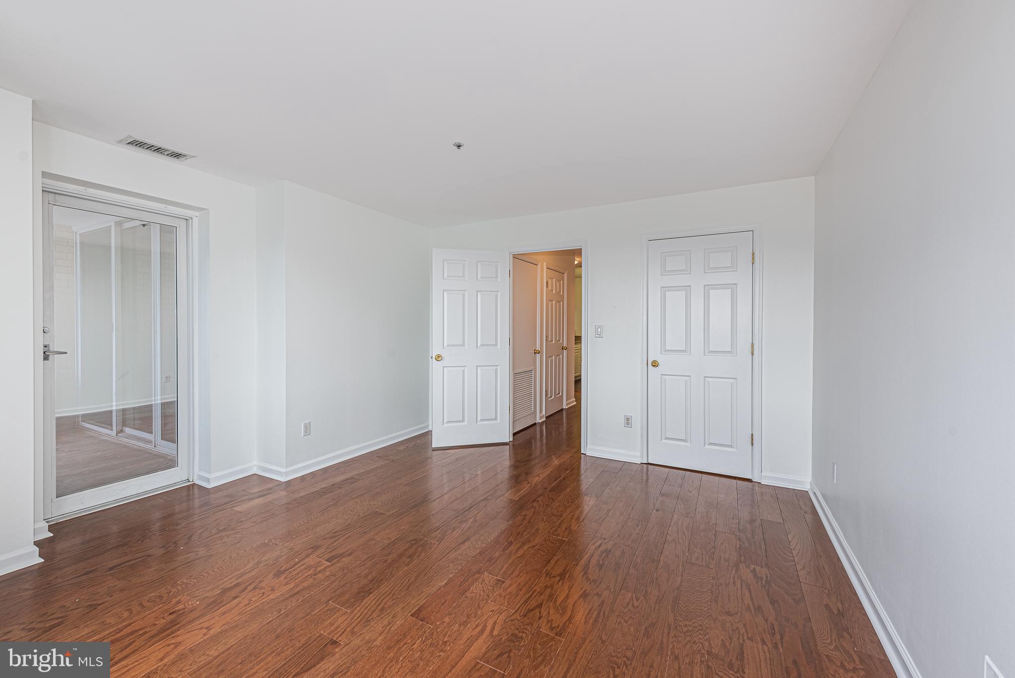 HARBORVIEW CONDOMINIUMS - Residential