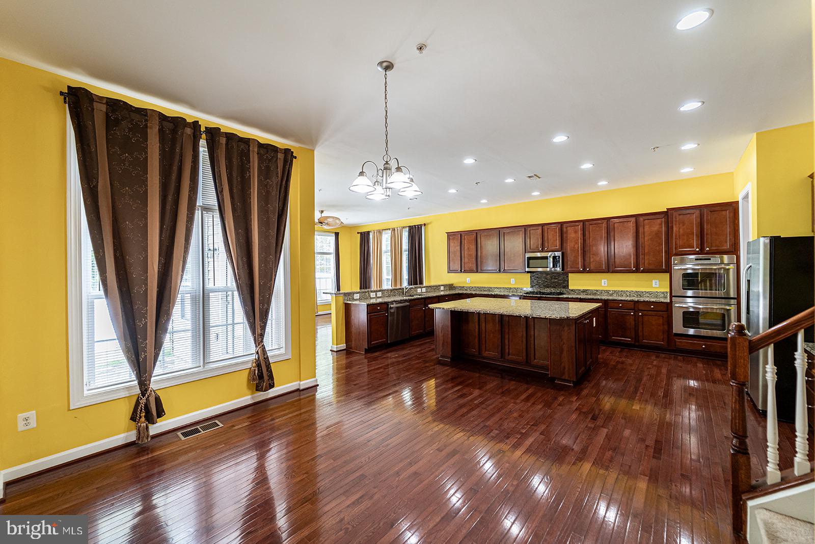 BALMORAL - Residential