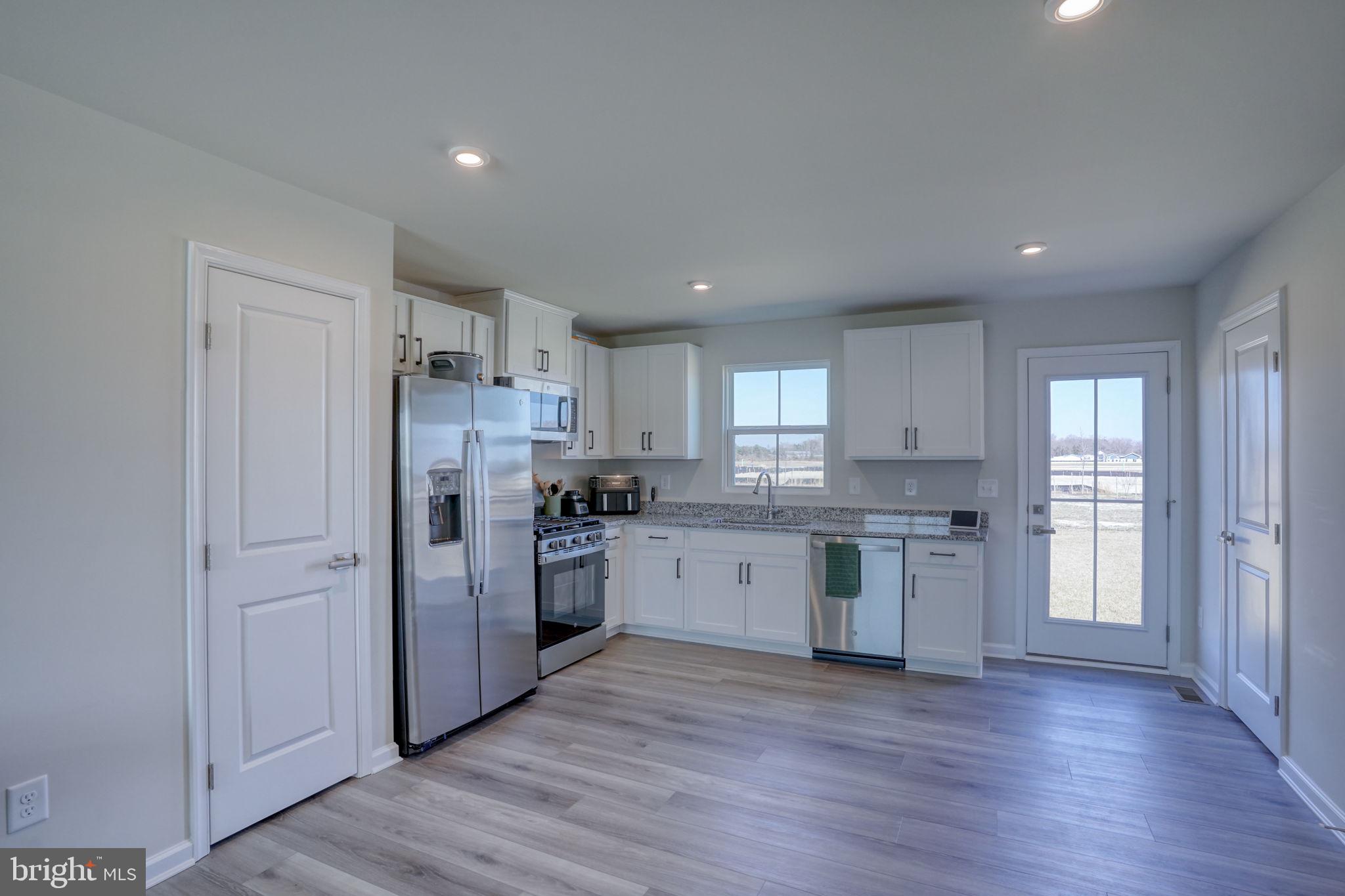 PATRIOTS GLEN - Residential