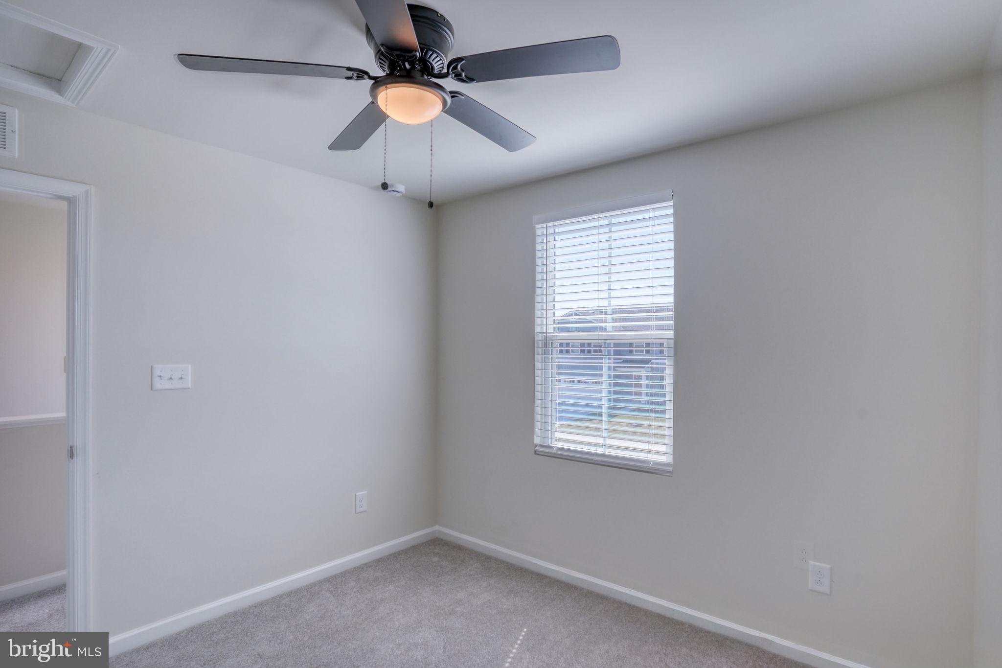 PATRIOTS GLEN - Residential