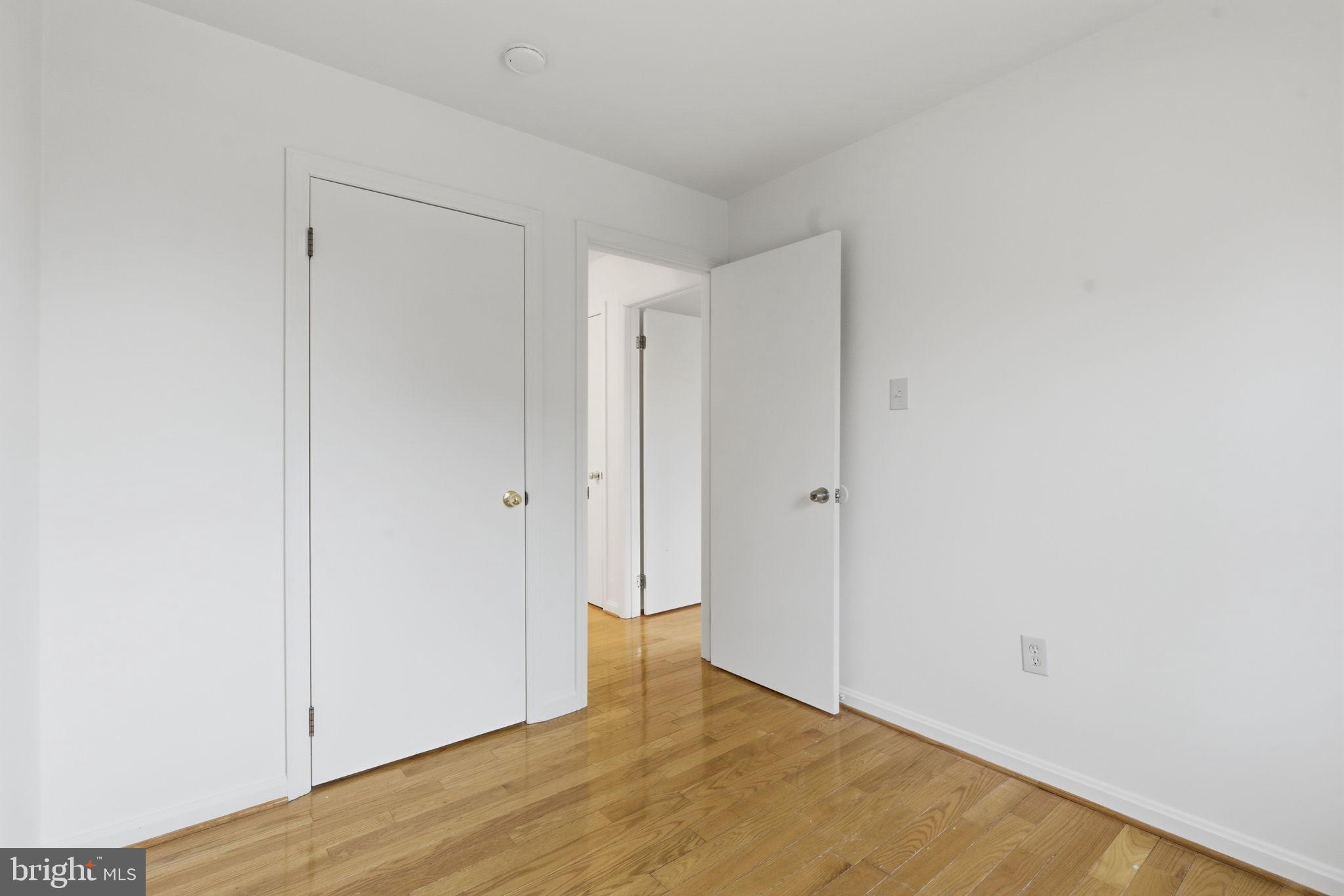 HOLLYWOOD ON THE HILL - Residential Lease