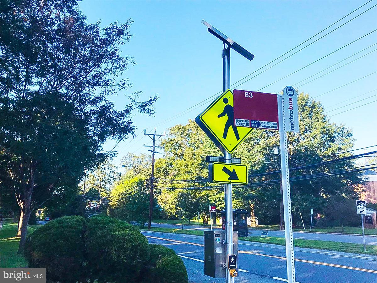 HOLLYWOOD ON THE HILL - Residential Lease