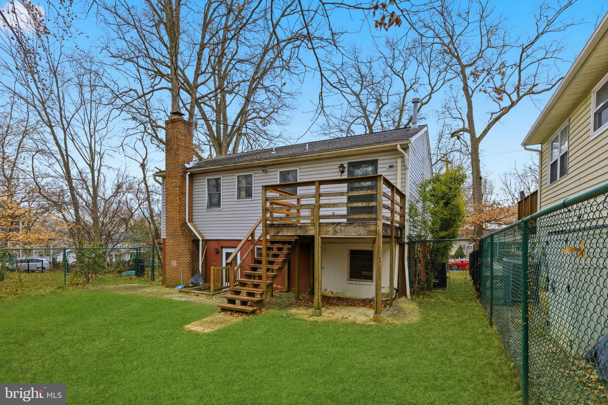 HOLLYWOOD ON THE HILL - Residential Lease