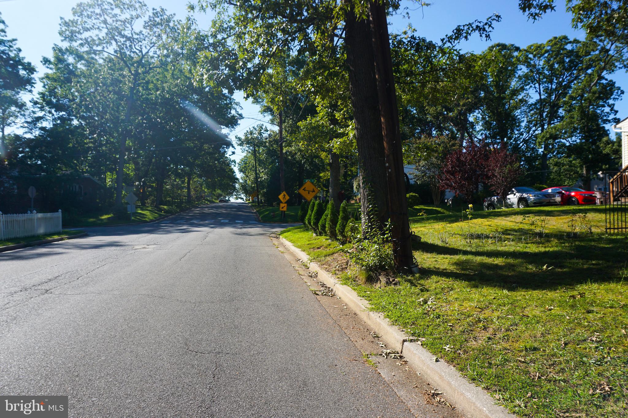 HOLLYWOOD ON THE HILL - Residential Lease