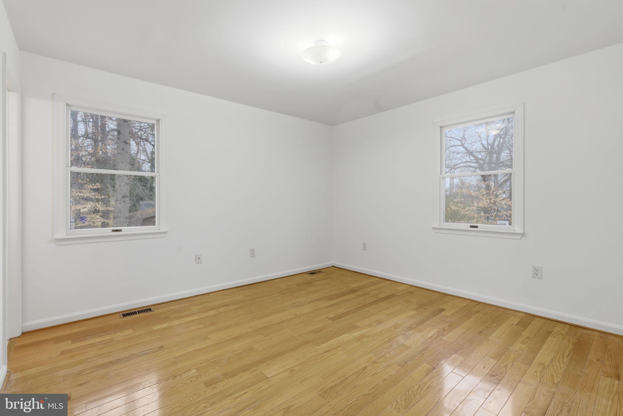 HOLLYWOOD ON THE HILL - Residential Lease