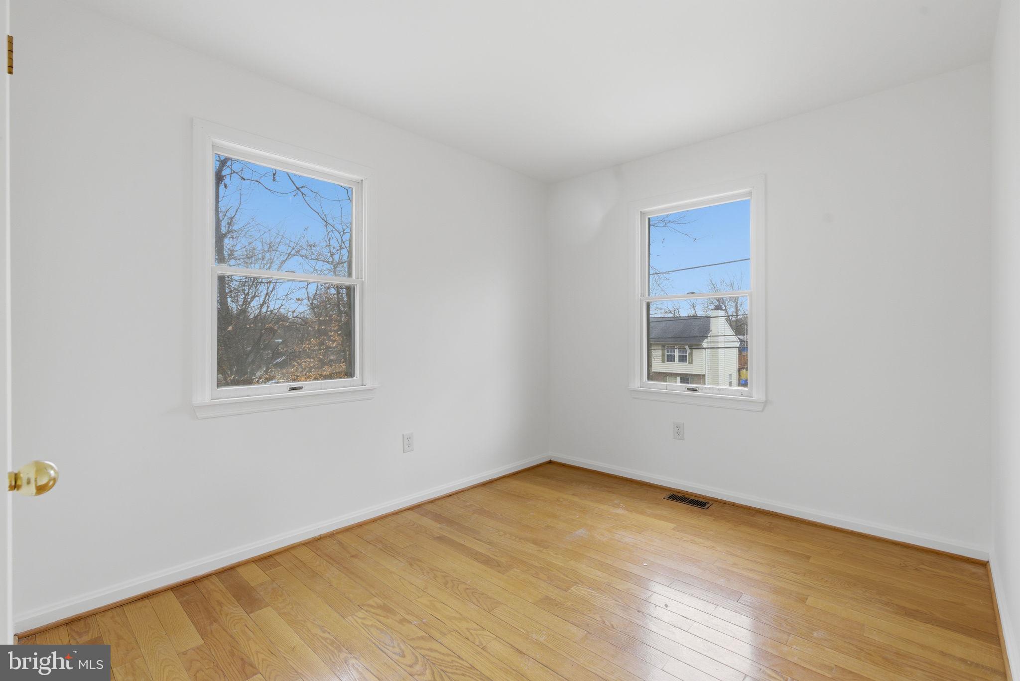 HOLLYWOOD ON THE HILL - Residential Lease