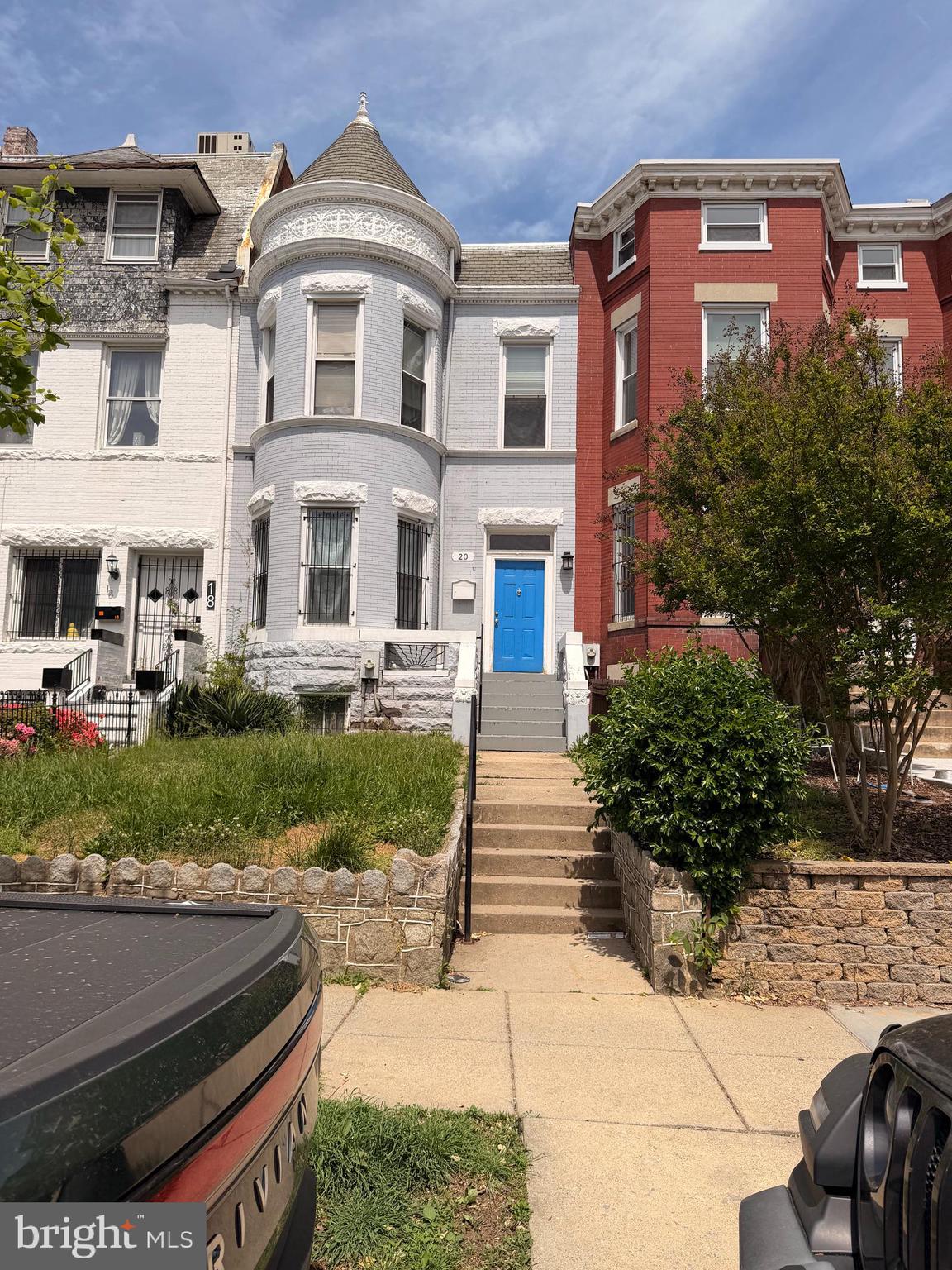 20 R STREET NE